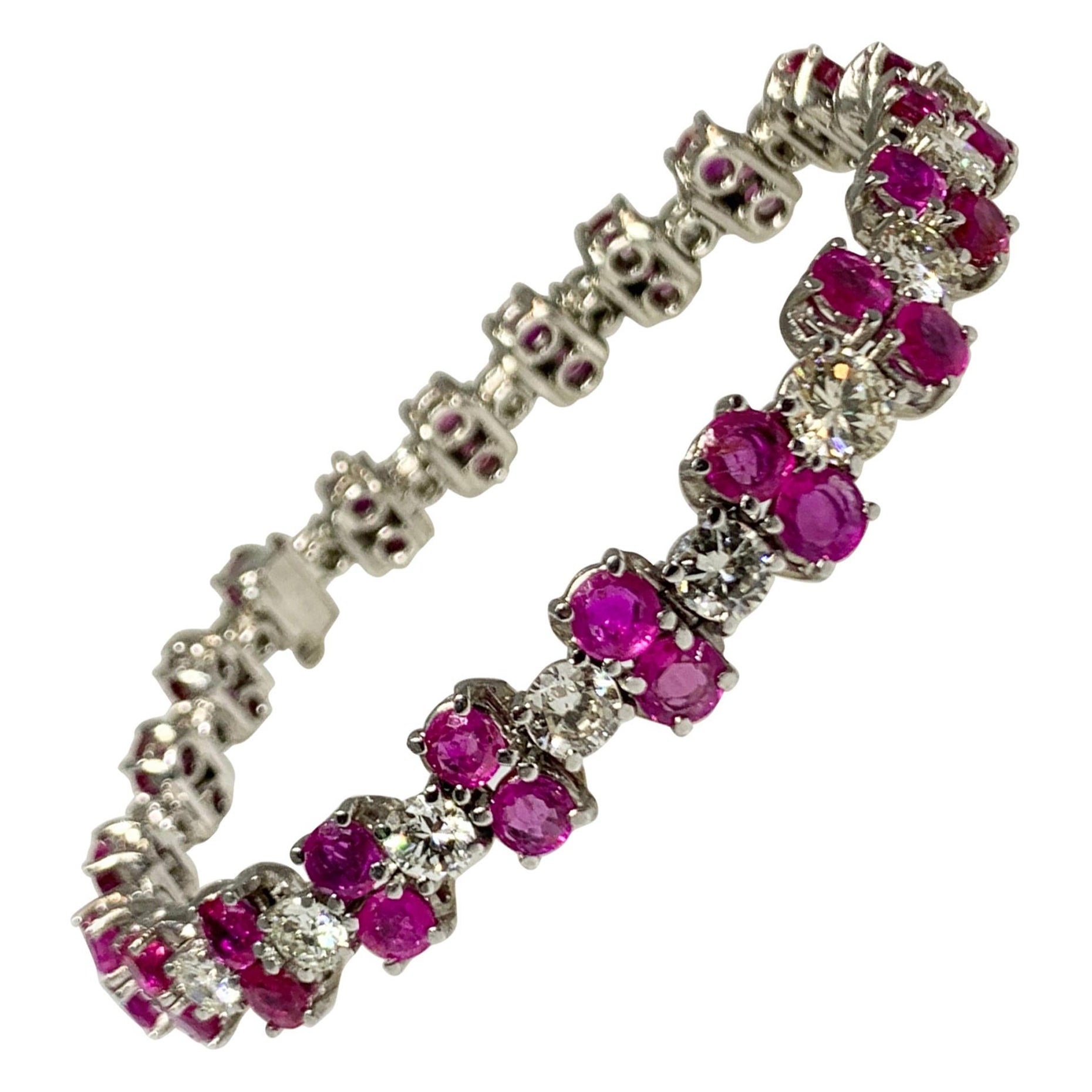 Bracciale con rubini e diamanti