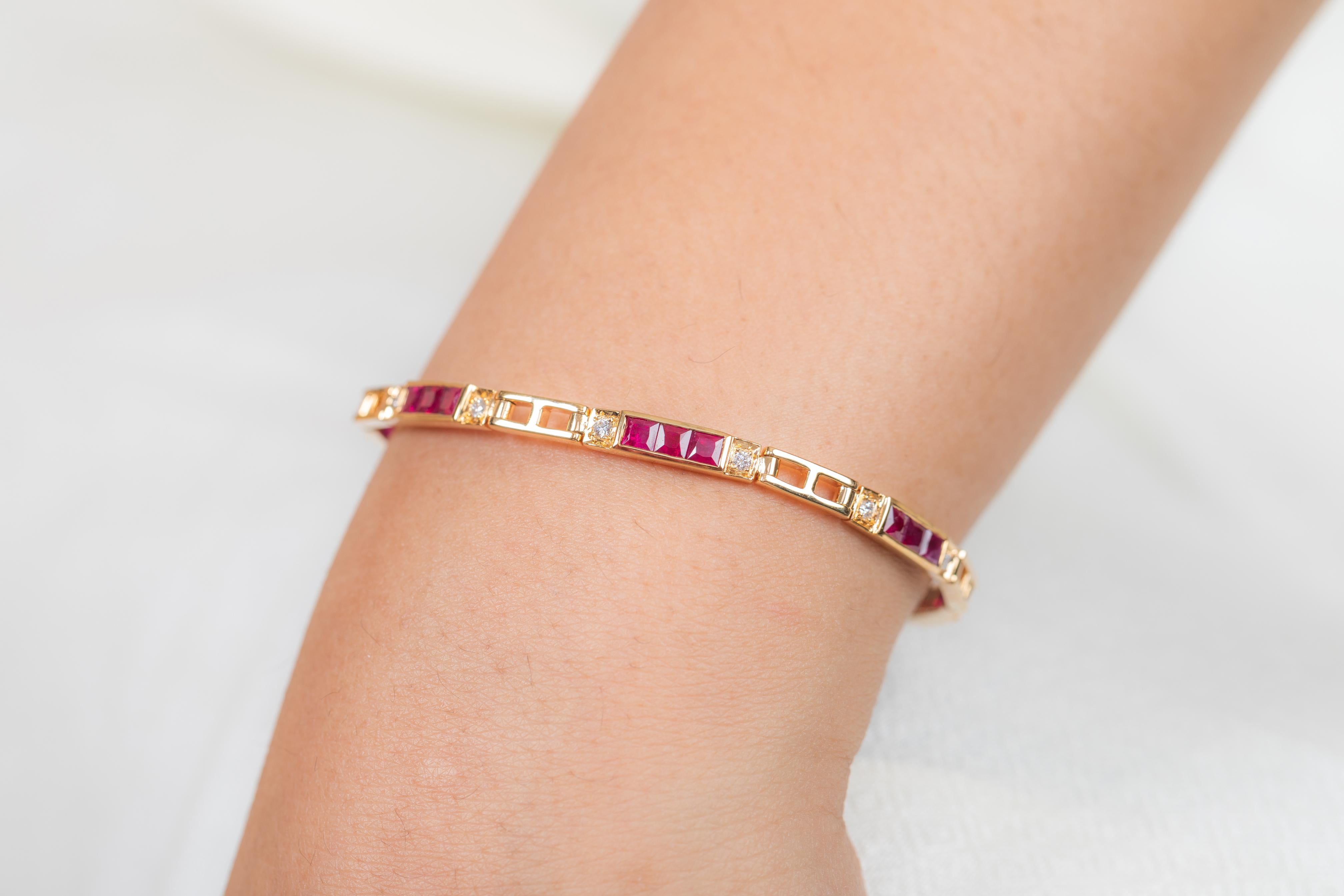 Women's Ruby Diamond Bracelet in 18 Karat Yellow Gold For Sale