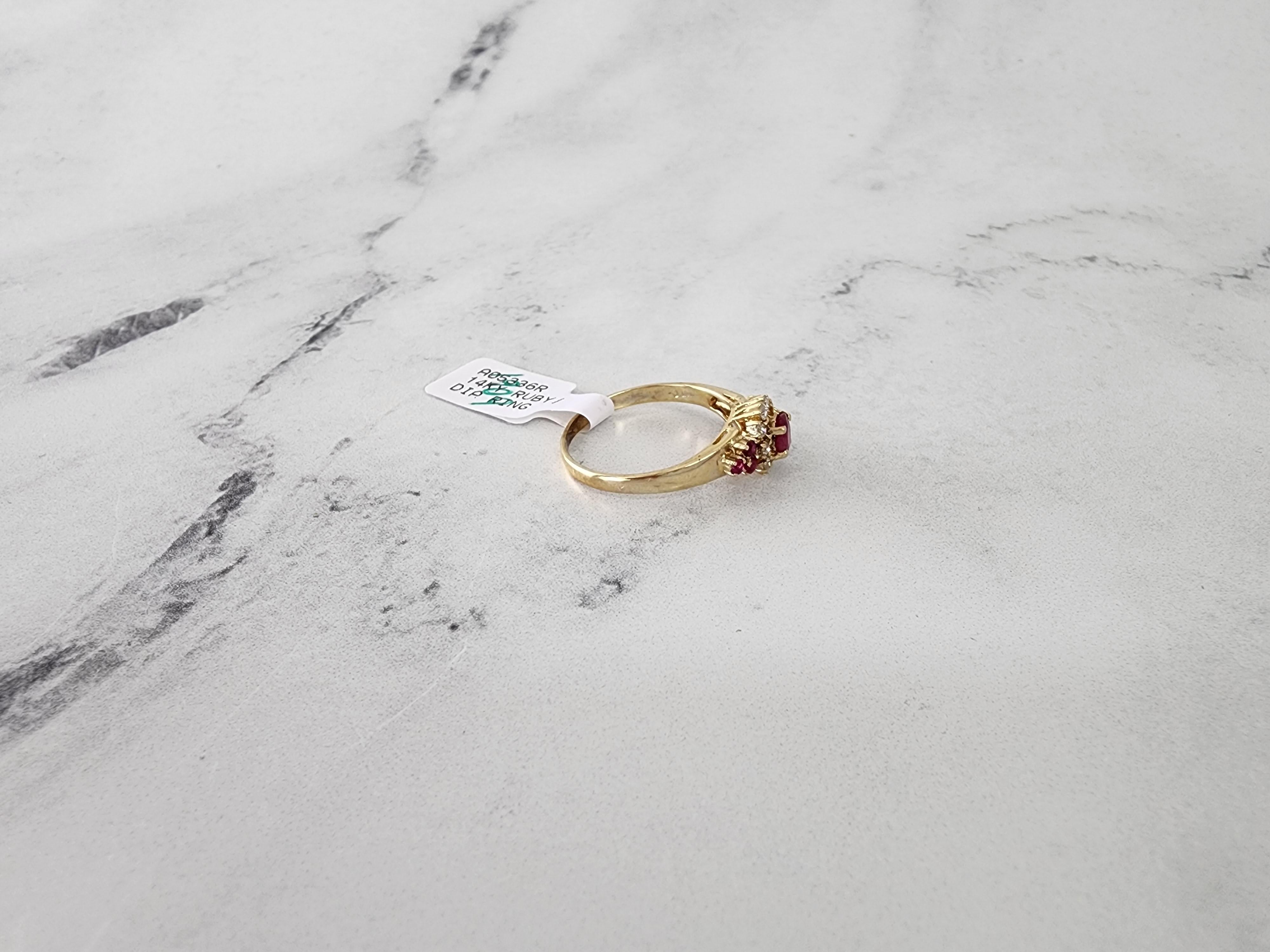 Women's or Men's Ruby & Diamond Cluster Vintage Ring 14k Yellow Gold For Sale