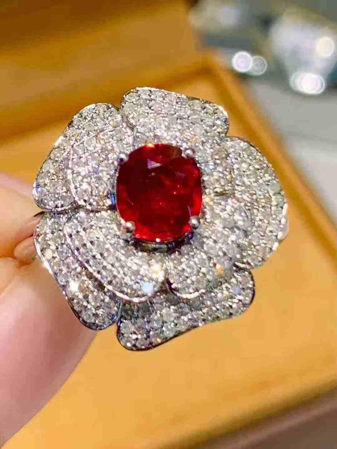 Cocktail-Blumenring mit Rubin und Diamant im Angebot 6