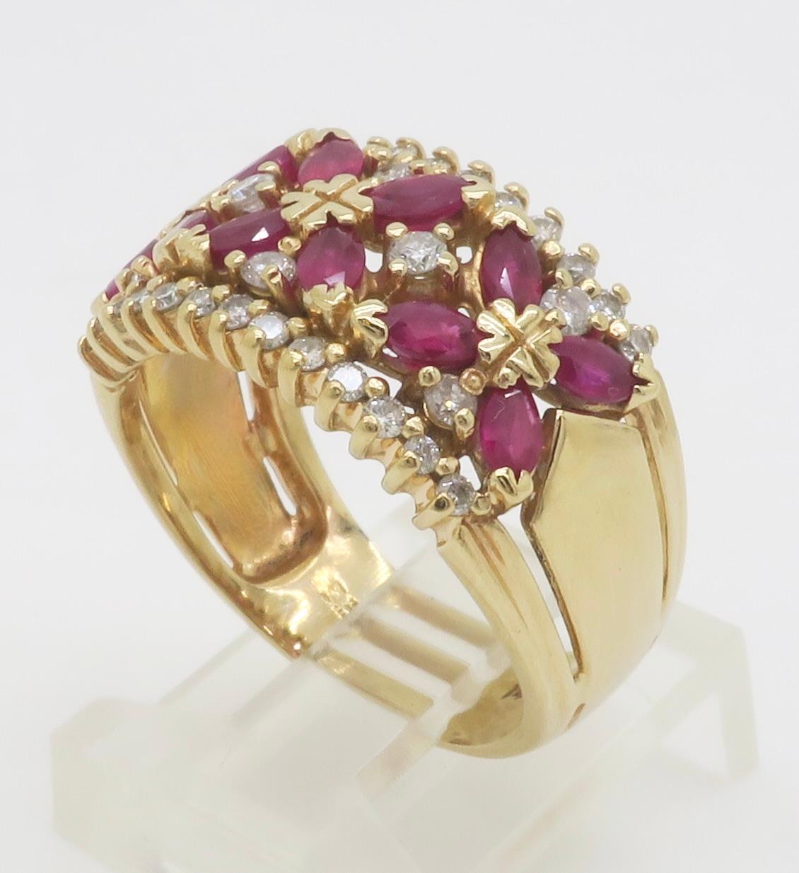 Ruby and Diamond Cocktail Ring in Yellow Gold For Sale at 1stDibs