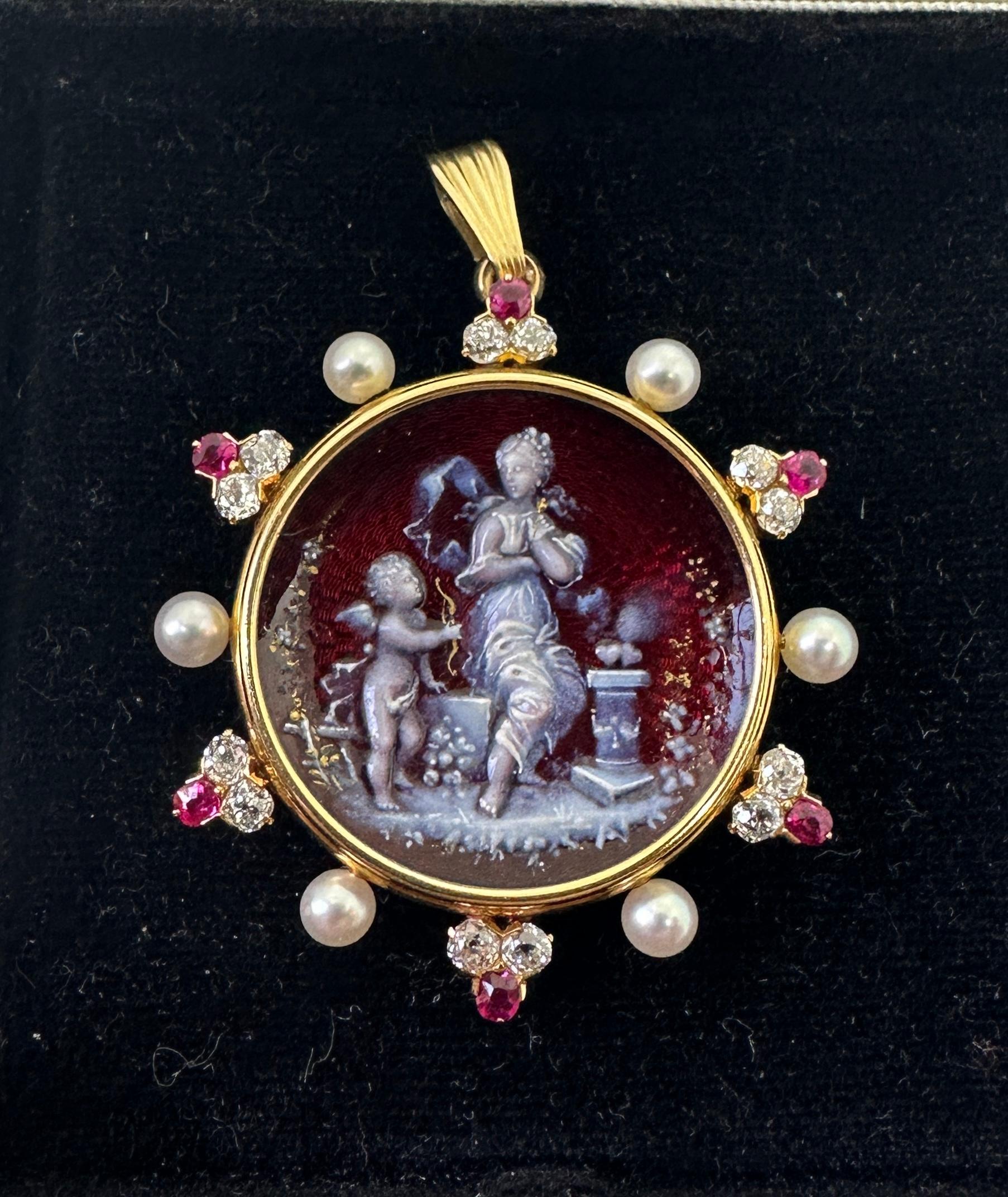 Collana con ciondolo in rubino, diamante, Cupido e Psiche, smalto di Limoges, oro 14 carati 1890 In condizioni ottime in vendita a New York, NY