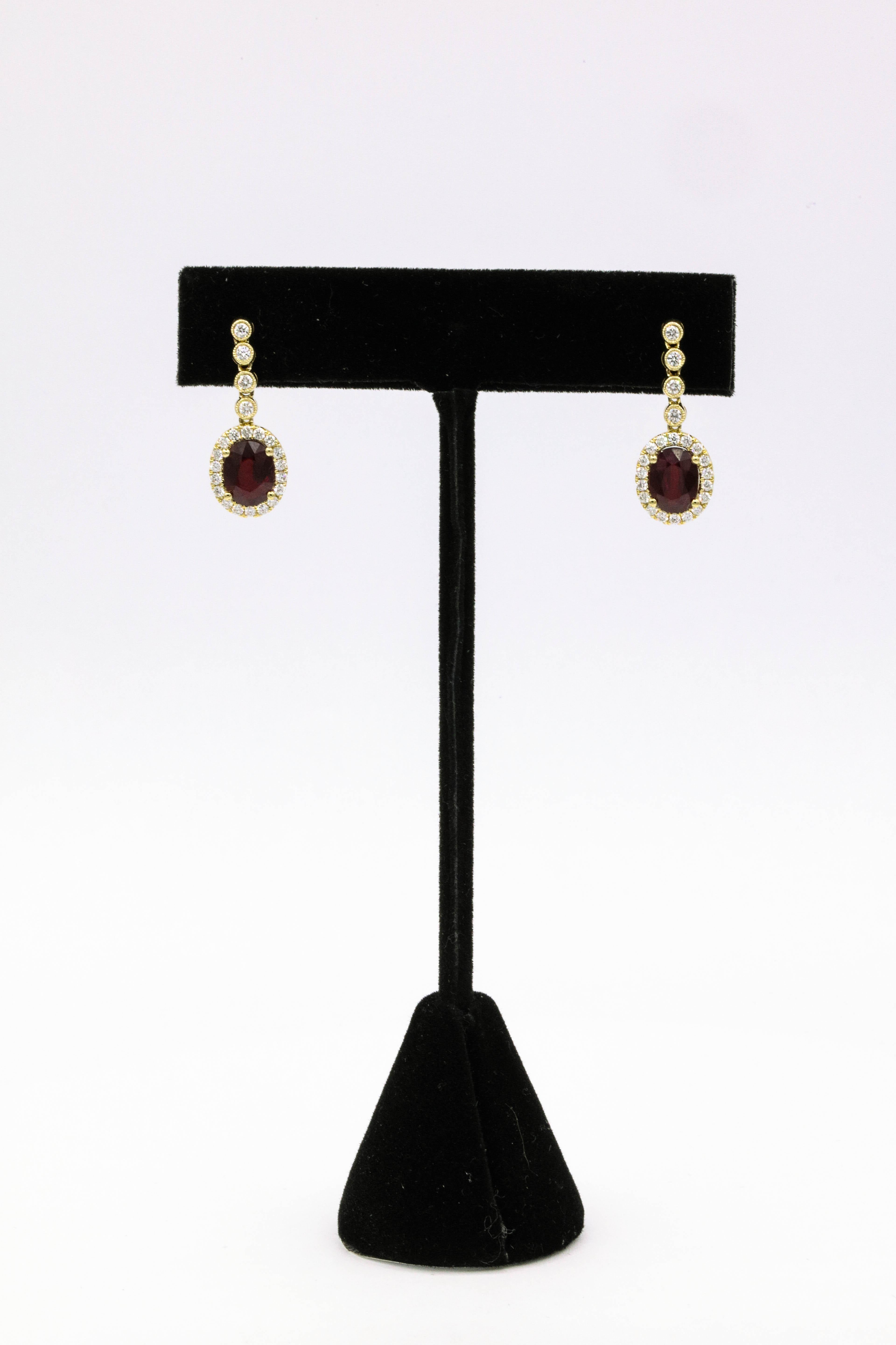Contemporary Ruby Diamond Drop Earrings 3.46 Carat 18 Karat Yellow Gold