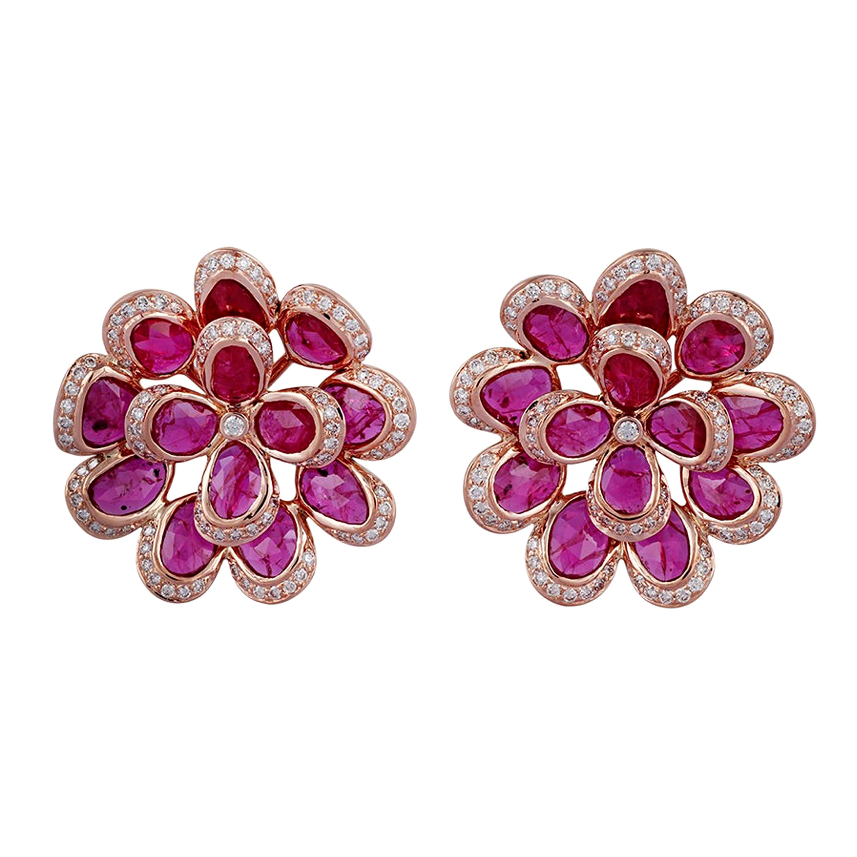 Boucle d'oreille rubis et diamant en or rose 18 carats