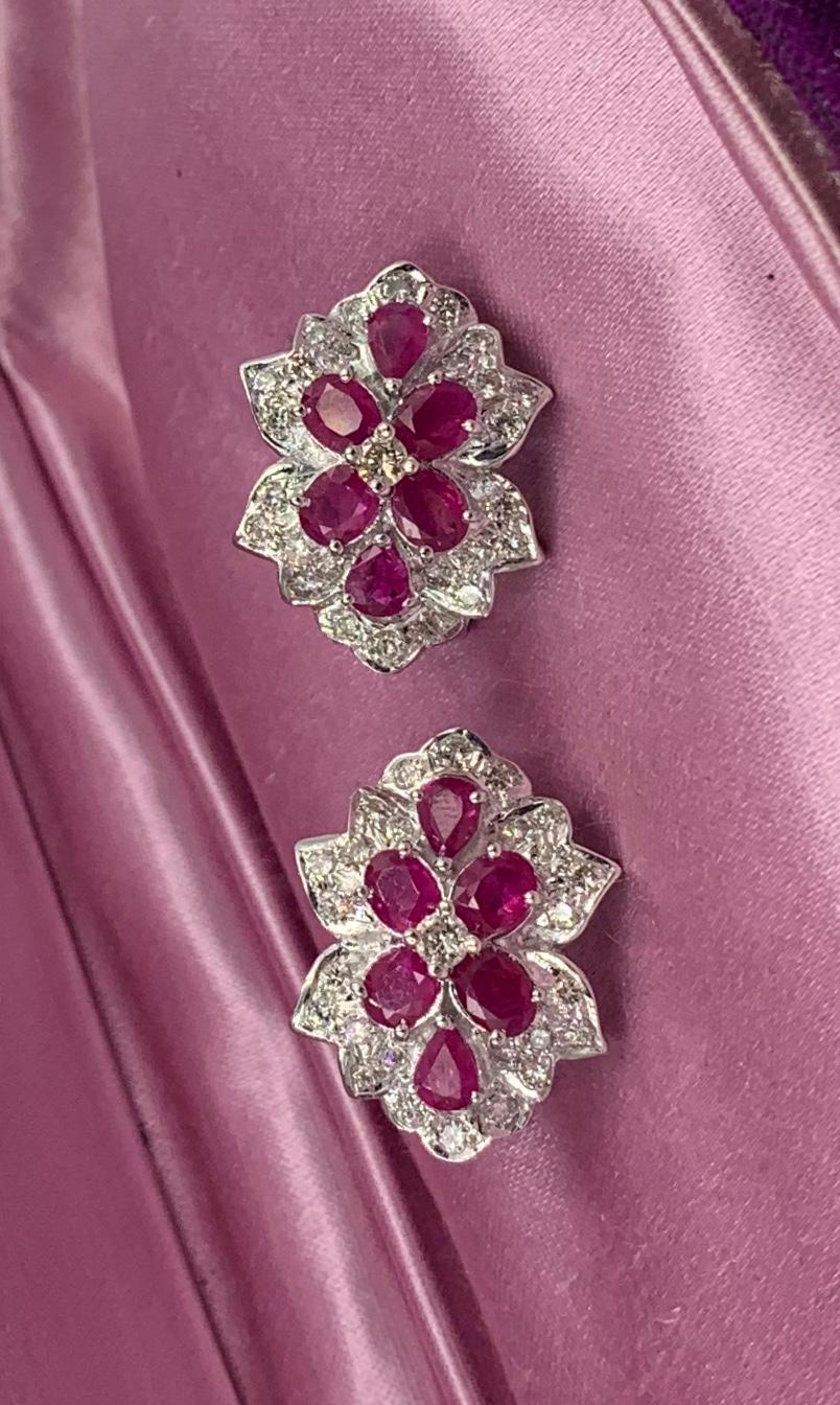 Ruby Diamond Earrings and Ring Set 18 Karat White Gold Parure For Sale 1