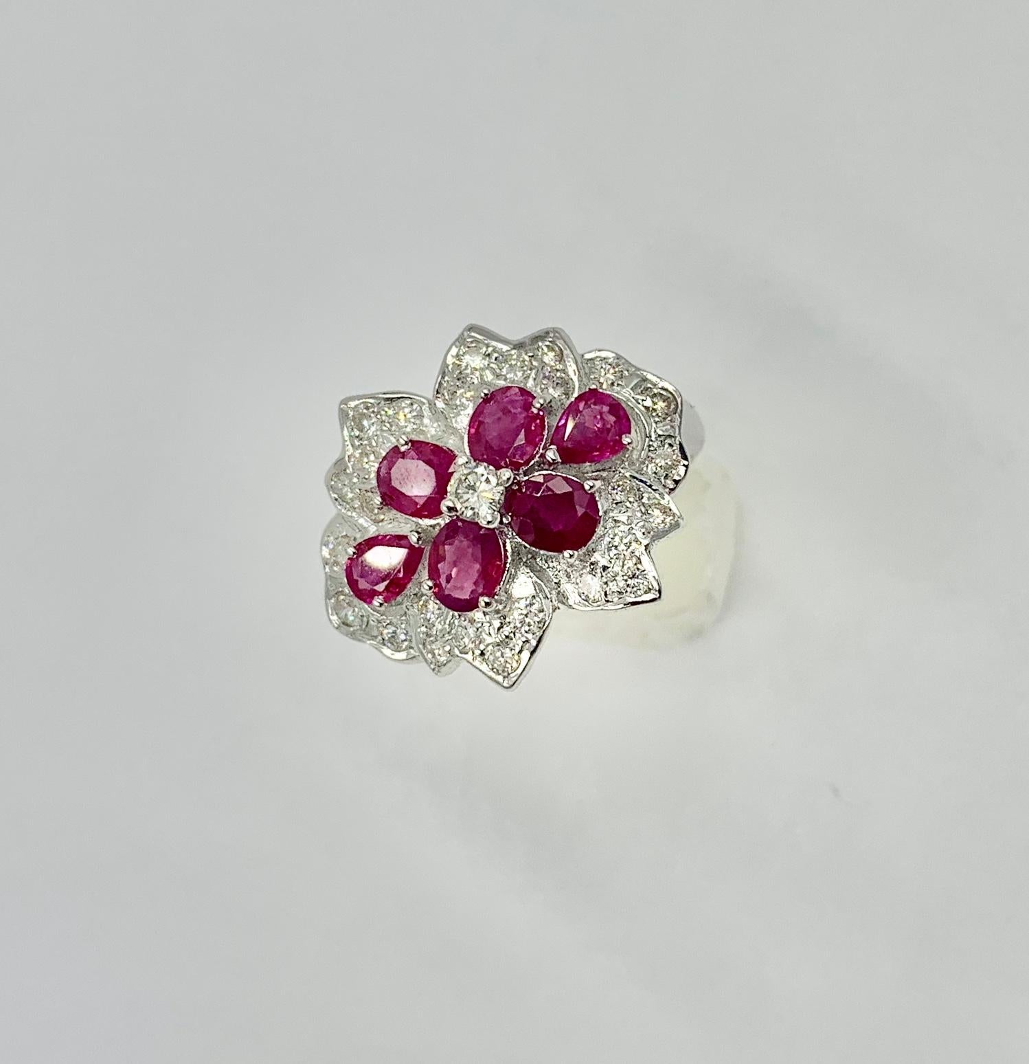Ruby Diamond Earrings and Ring Set 18 Karat White Gold Parure In Excellent Condition For Sale In New York, NY
