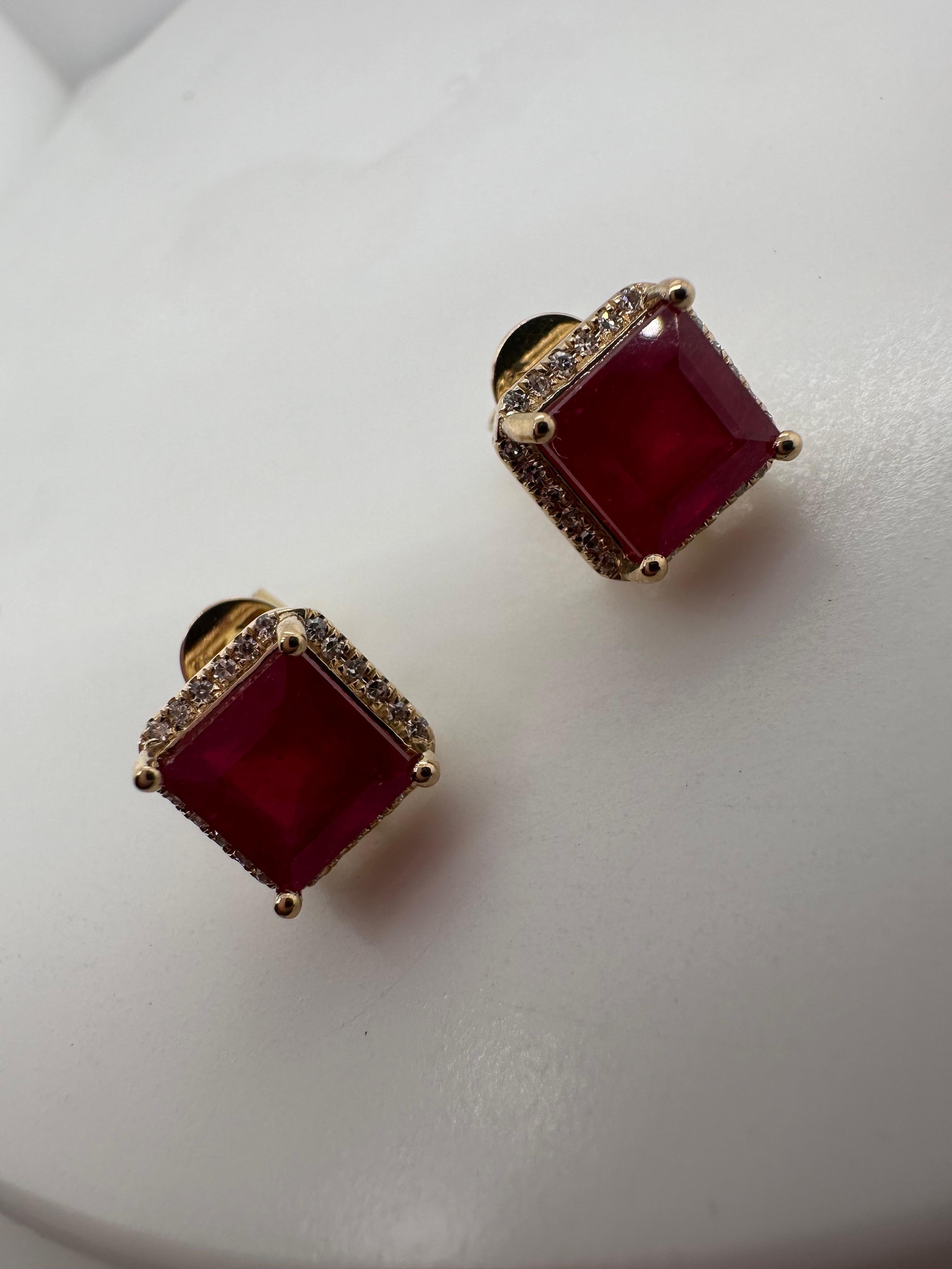 Women's or Men's Ruby & Diamond earrings Halo earrings 14KT yellow gold NATURAL RUBY For Sale