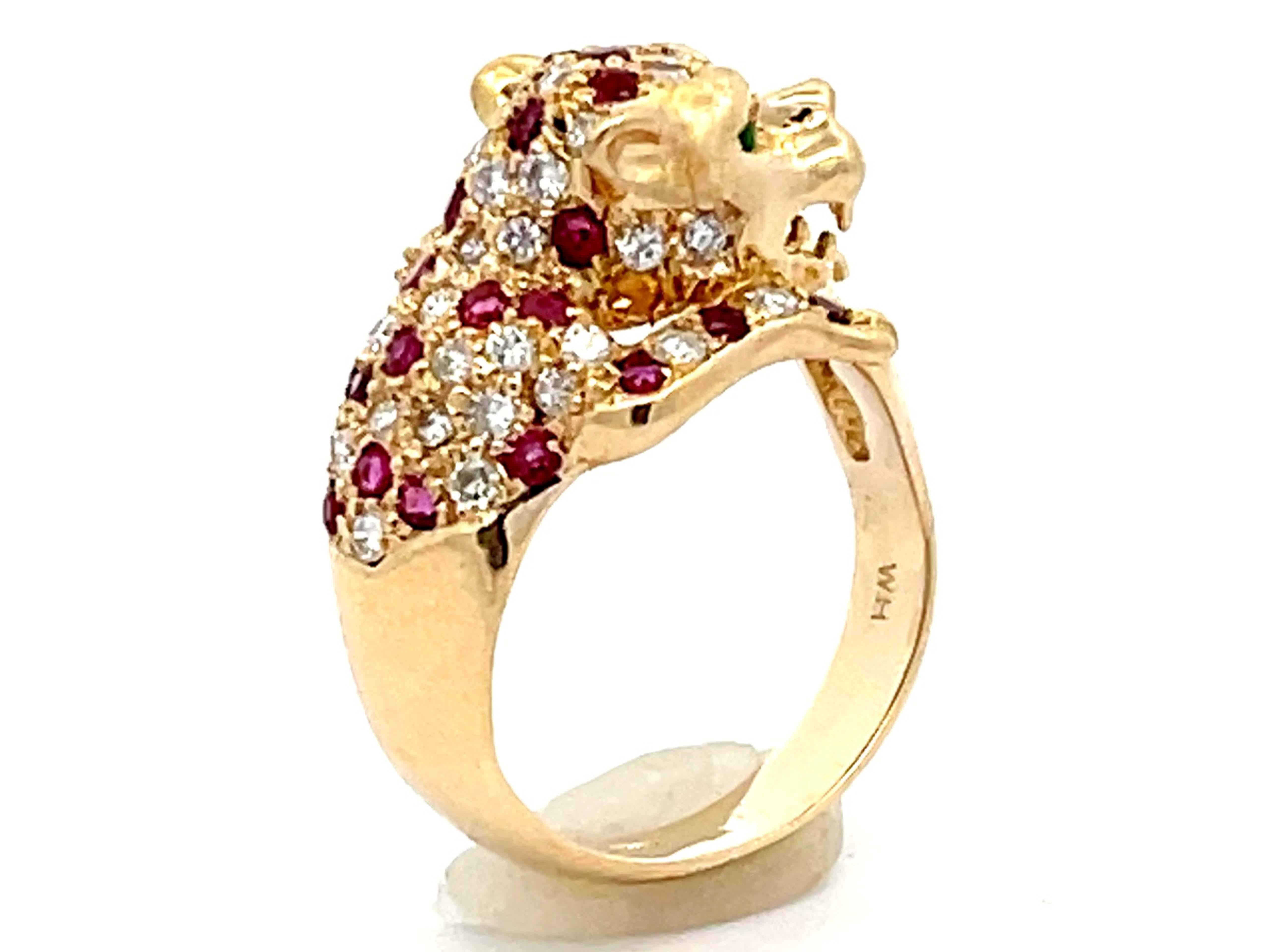Jaguar-Ring aus 14k Gelbgold mit Rubin, Diamant und Smaragd für das Auge (Brillantschliff) im Angebot