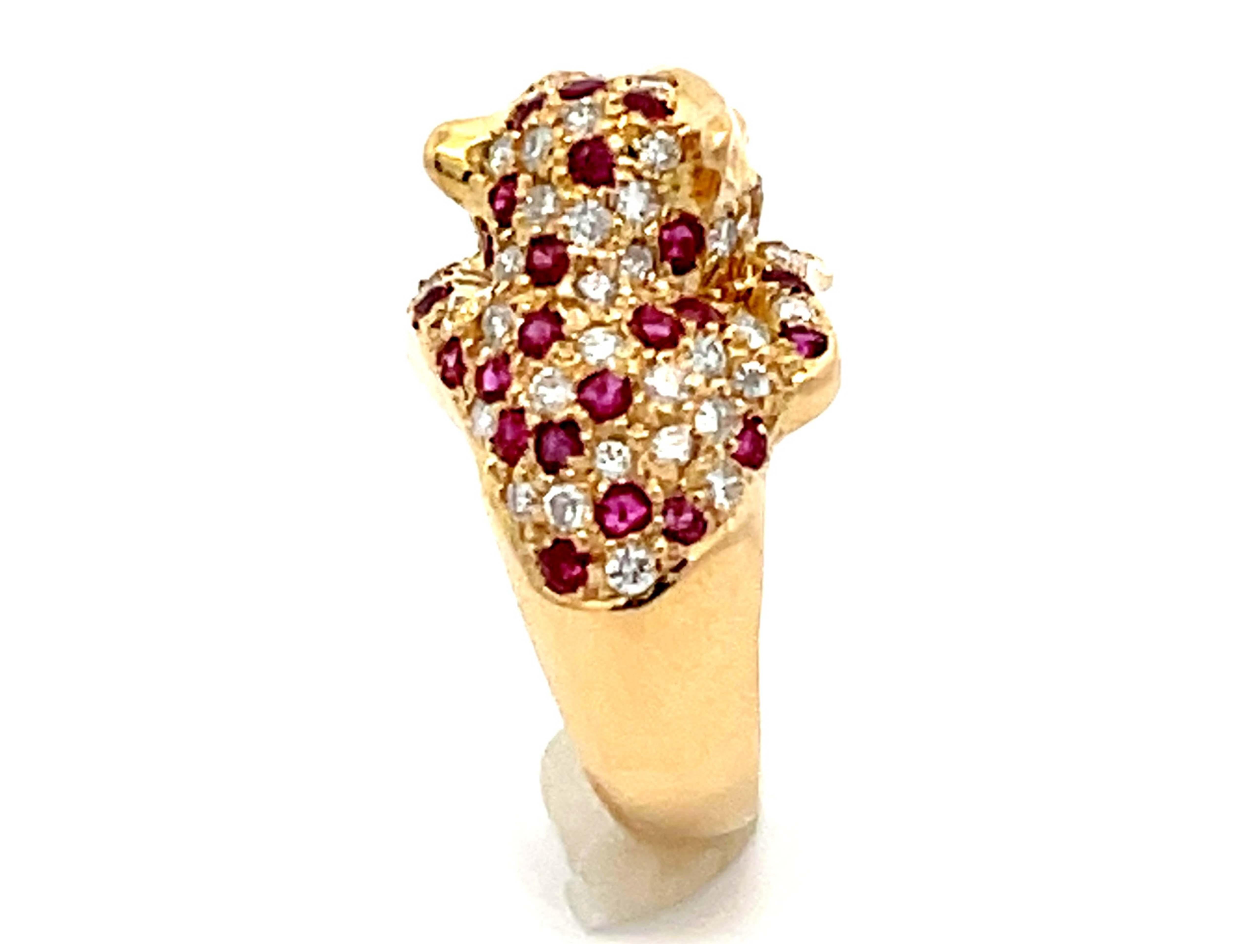 Jaguar-Ring aus 14k Gelbgold mit Rubin, Diamant und Smaragd für das Auge Herren im Angebot