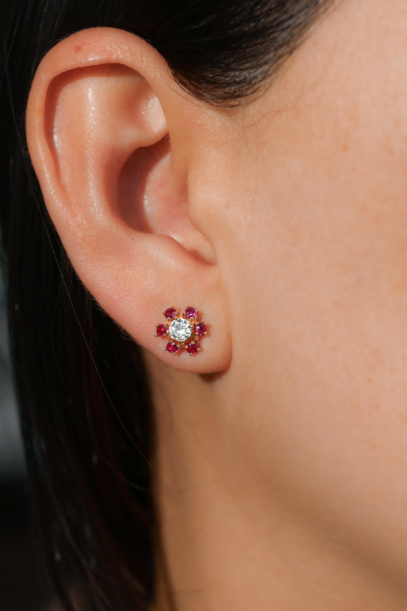 Ruby & Diamond Flower Earrings 0.50 cts. In New Condition For Sale In Los Angeles, CA