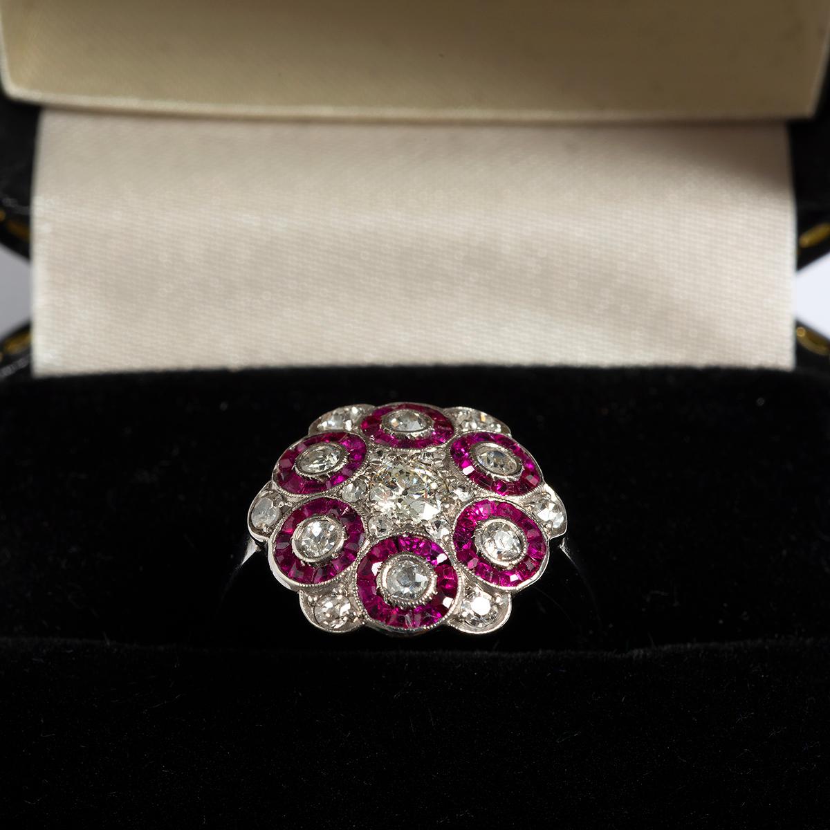 Ruby & Diamond Flower Ring, 18K White Gold Setting, 1940's, US Size 5.75 In Excellent Condition For Sale In Canterbury, GB