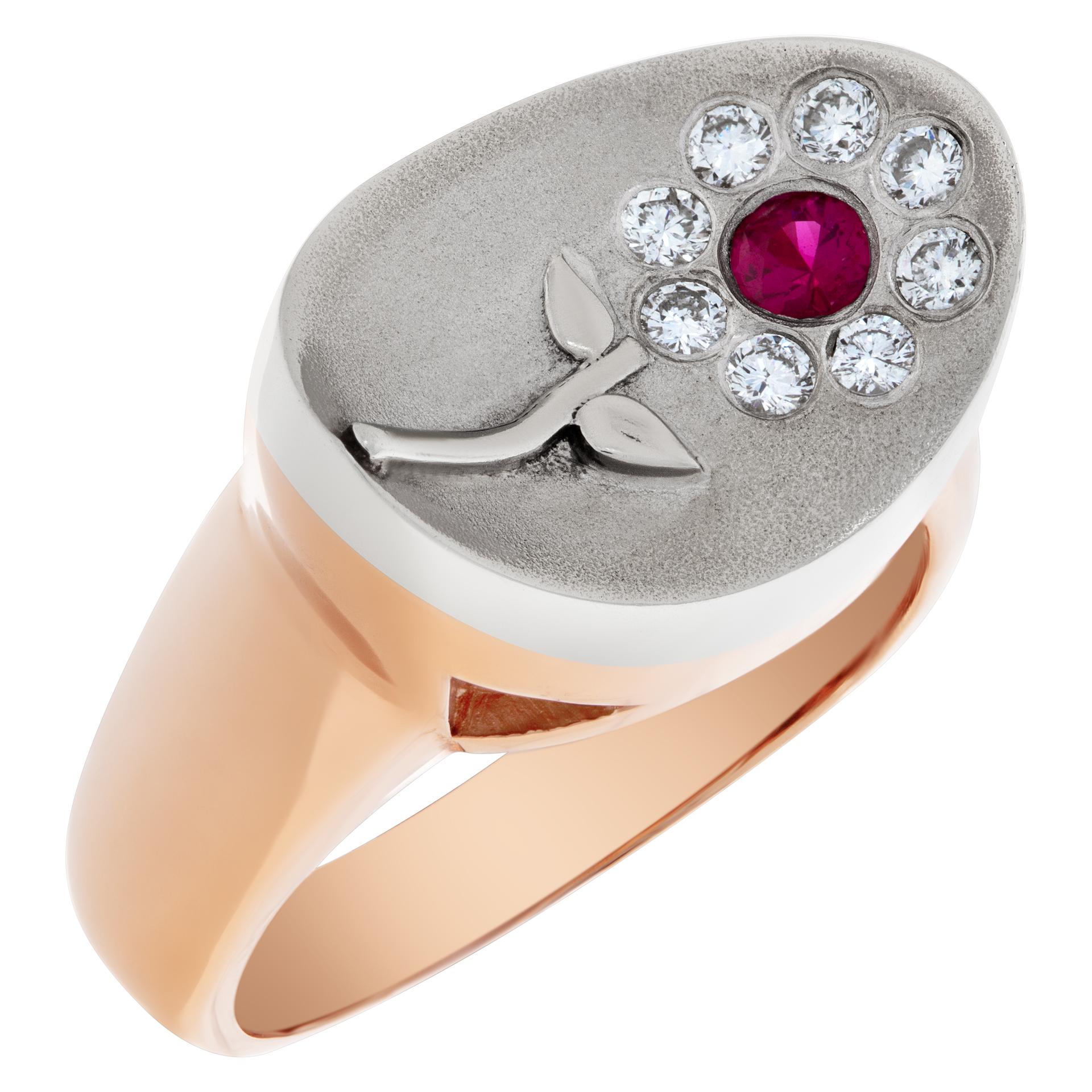 Rubin- und Diamant-Blumenring aus 14 Karat Roségold im Zustand „Hervorragend“ in Surfside, FL