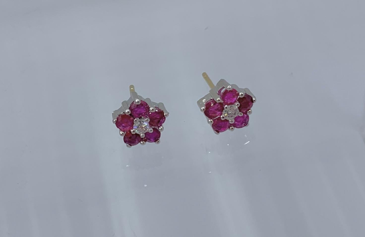 Ruby Diamond Forget Me Not Flower Earrings Retro 14 Karat White Gold In Excellent Condition For Sale In New York, NY