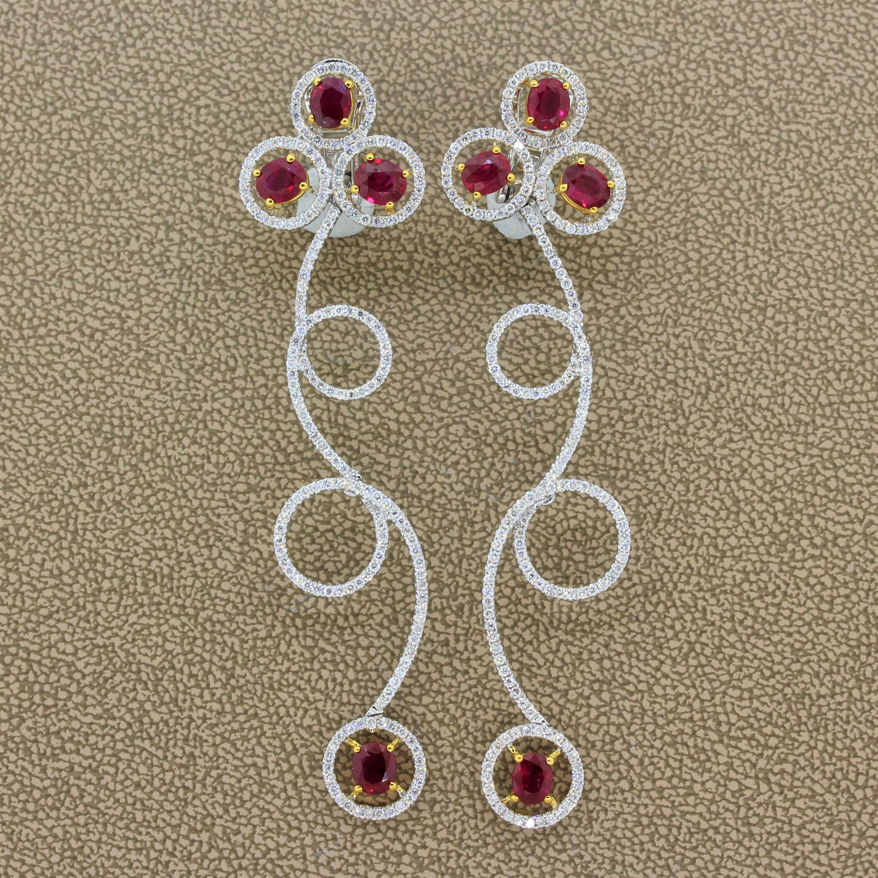 Pendientes Espiral Gota de Oro Rubí Diamante en Nuevo estado para la venta en Beverly Hills, CA