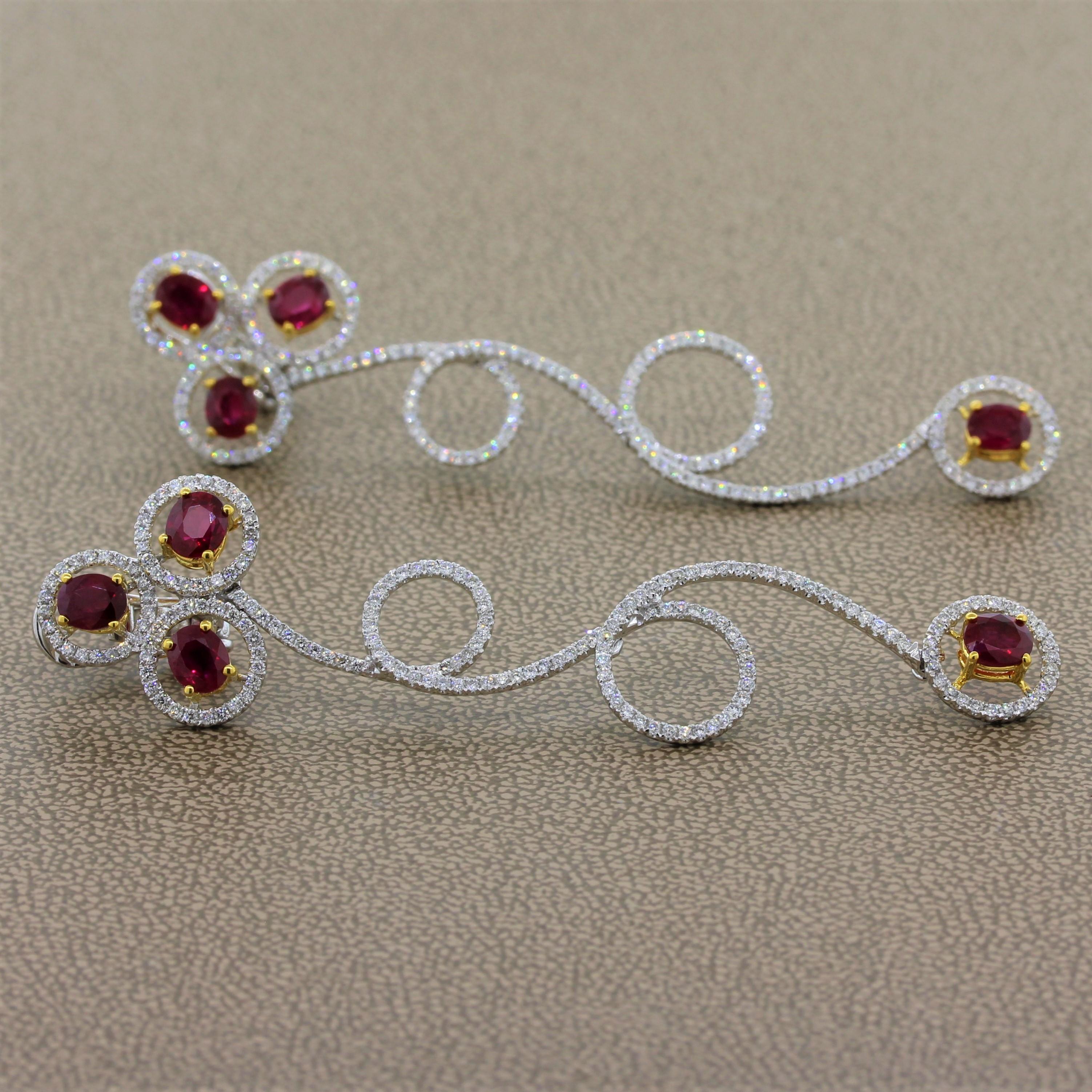 Pendientes Espiral Gota de Oro Rubí Diamante en venta 2