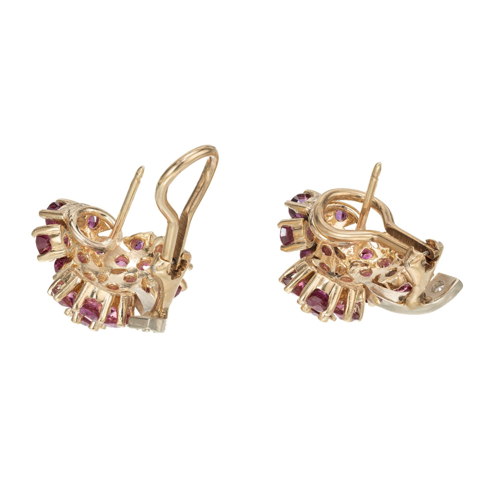 Ruby Diamond Gold Flower Cluster Clip Post Earrings In Good Condition For Sale In Stamford, CT