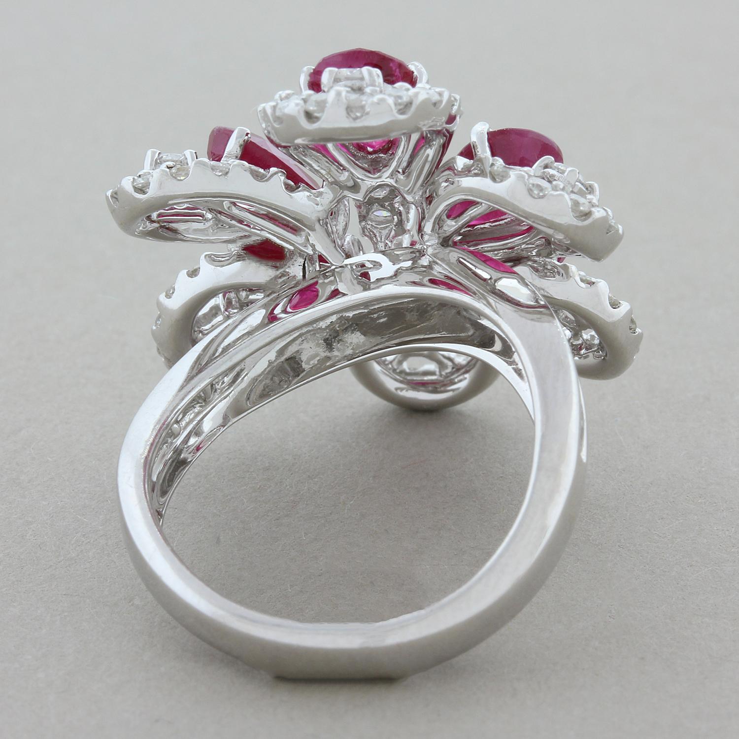 Ruby Diamond Gold Flower Cocktail Ring In New Condition For Sale In Beverly Hills, CA