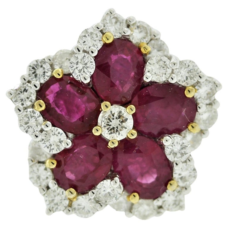 Ruby Diamond Gold Flower Ring For Sale at 1stDibs