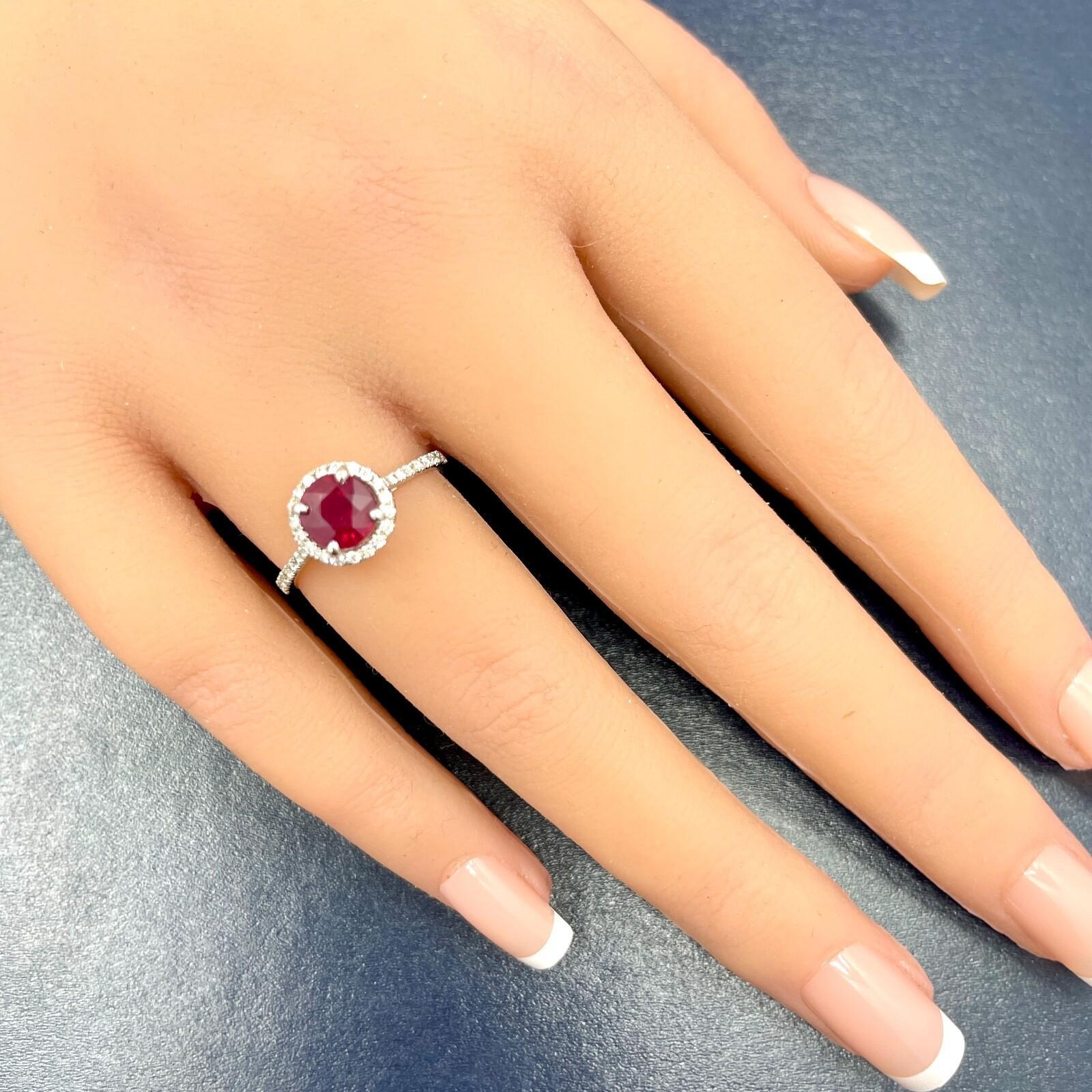 Ruby Diamond Halo Ring 14k White Gold GIA Burma 1.23ct en vente 1