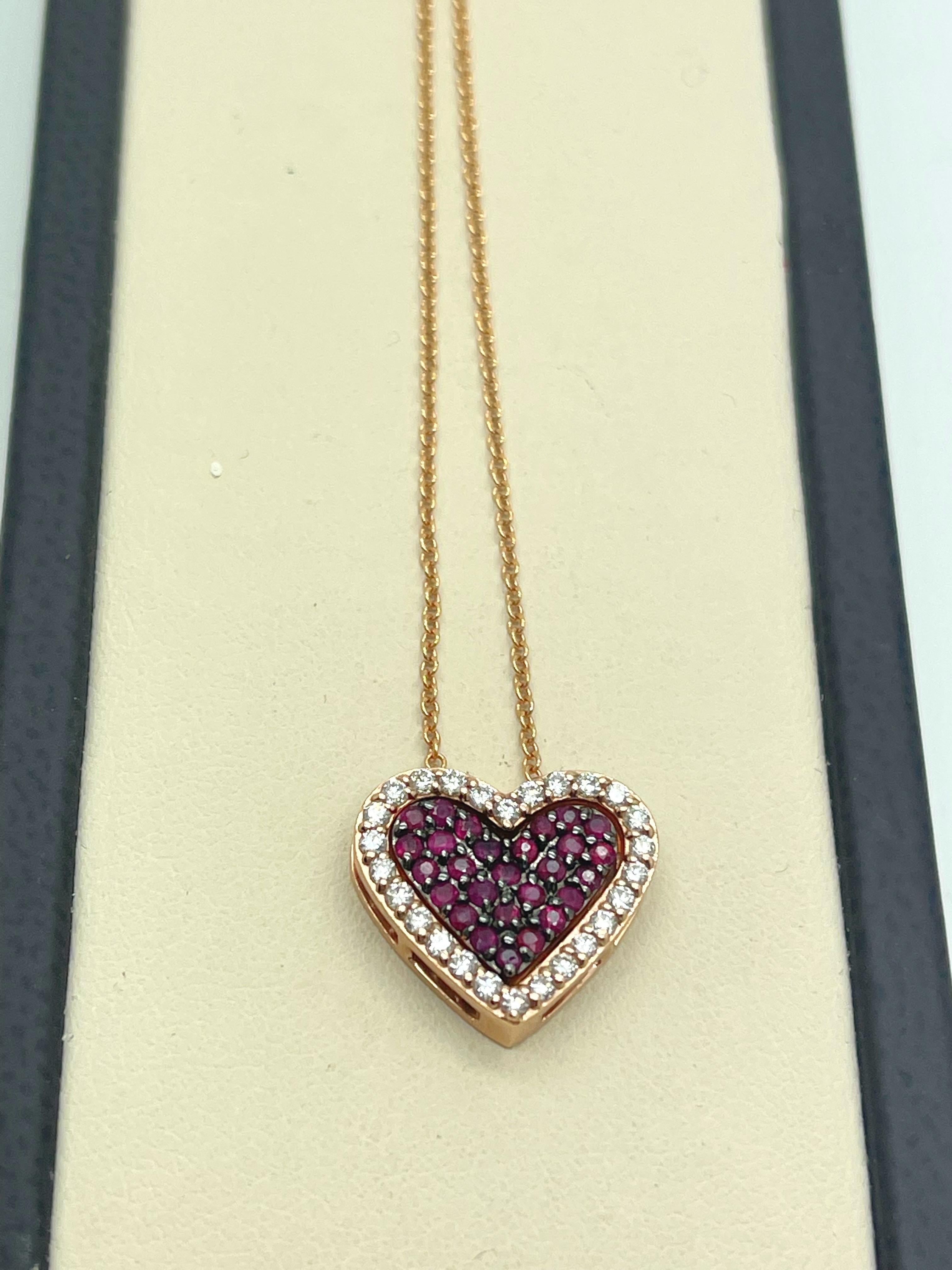 Ruby & Diamond Heart necklace In 14k Rose Gold In Excellent Condition For Sale In Fort Lauderdale, FL