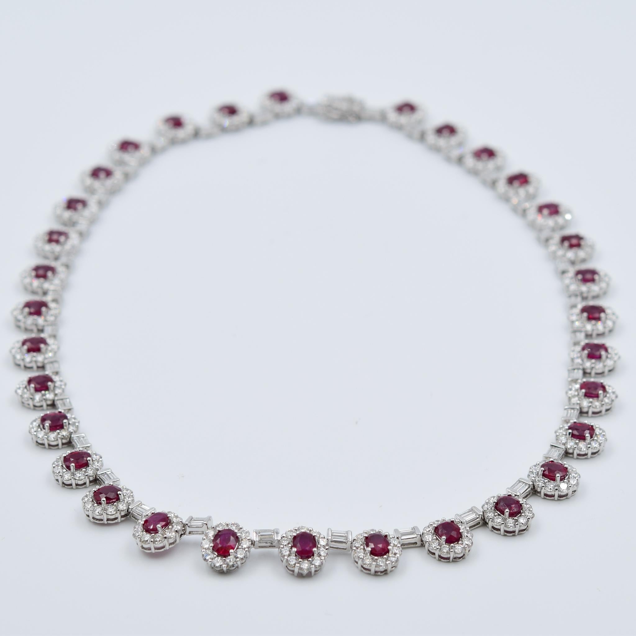 Ruby and Diamond Luxurious Estate Platinum Necklace with 9.60 Carat of Rubies In Excellent Condition In Carmel, IN