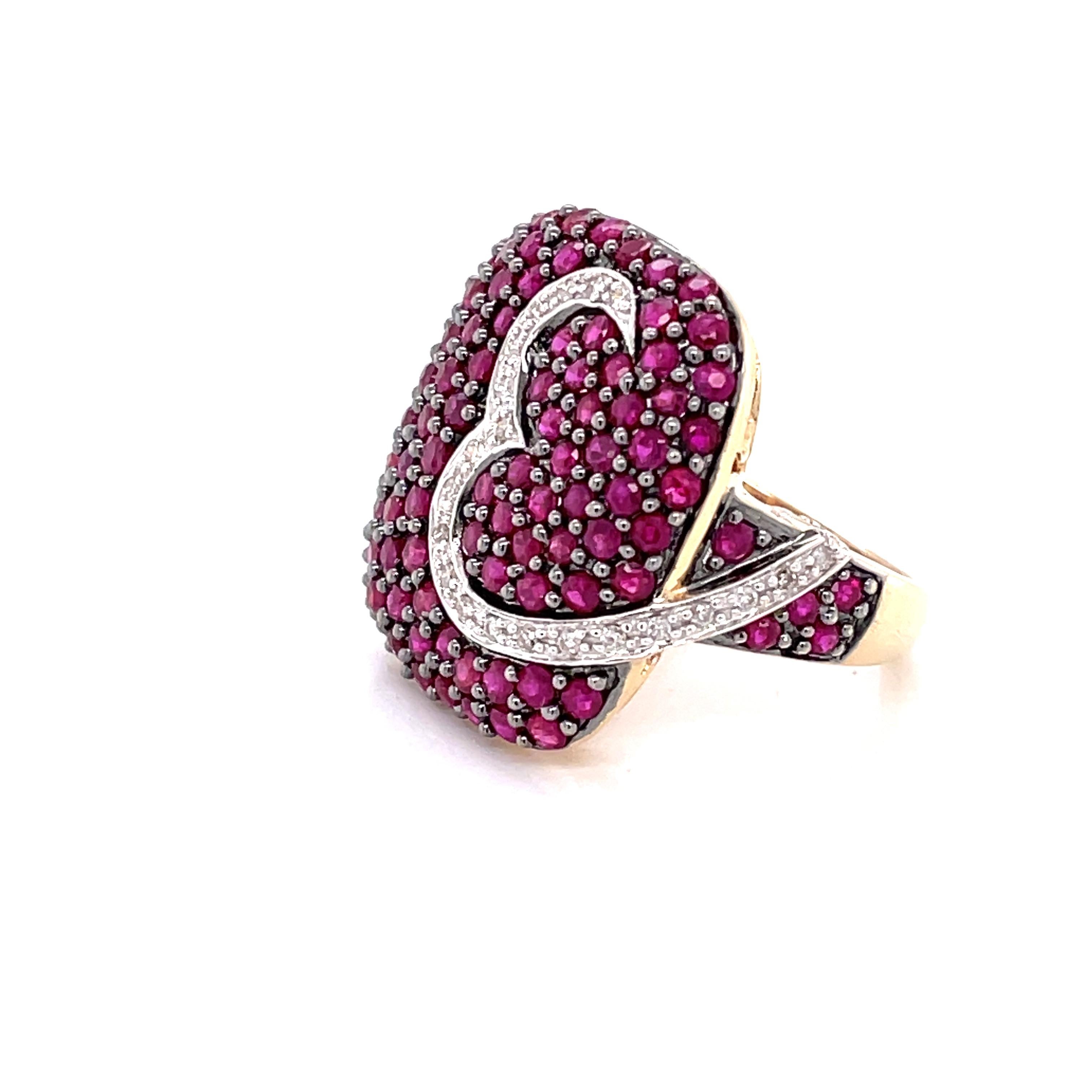 Ruby Diamond Pave Square Dome 14K Yellow Gold Cocktail Ring In Excellent Condition For Sale In Mount Kisco, NY