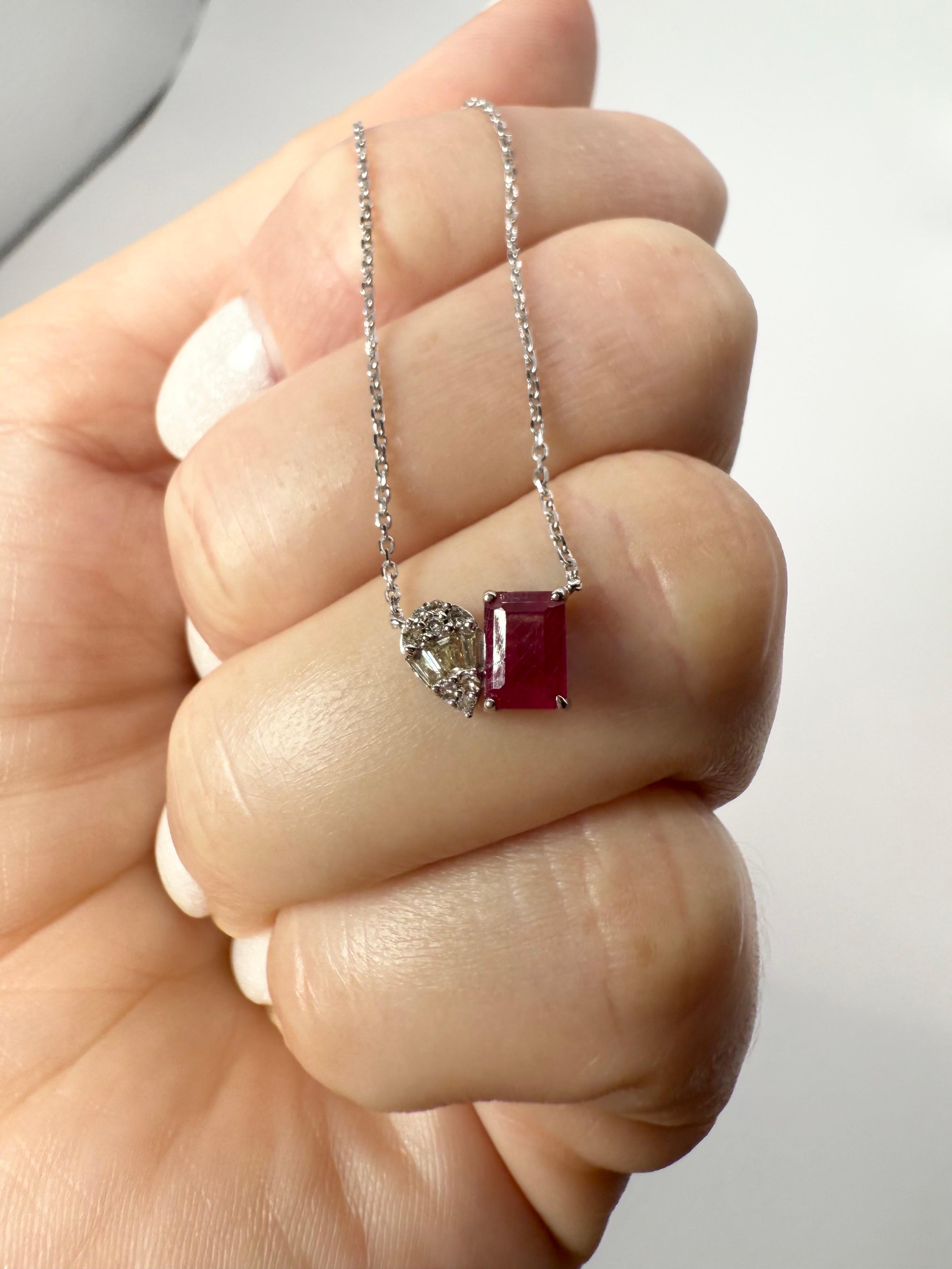da uomo o donna Collana con pendente di rubini e diamanti moi et toi in oro 14KT in vendita