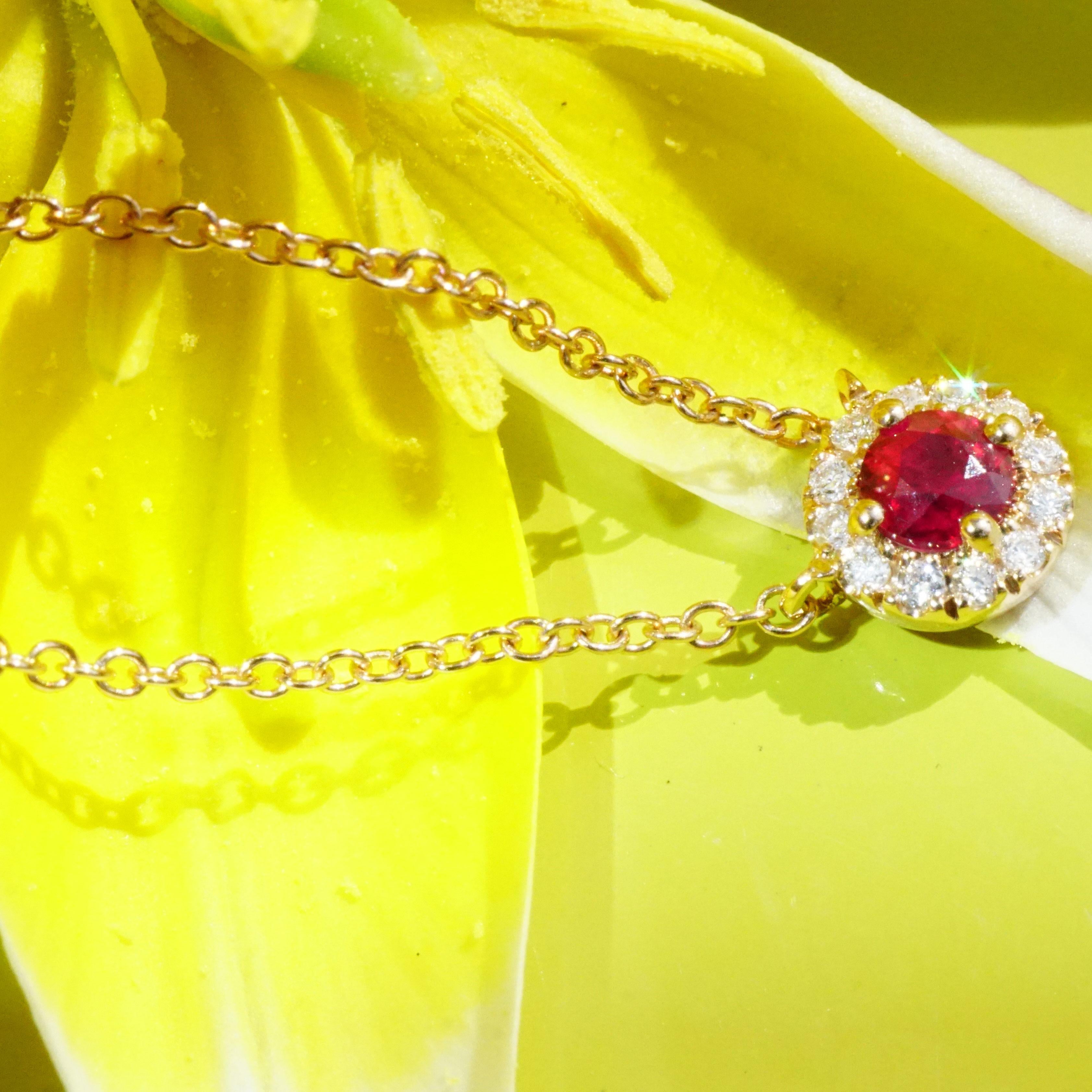 Ruby Diamond Pendant with Chain the Sweetest Forever In New Condition For Sale In Viena, Viena