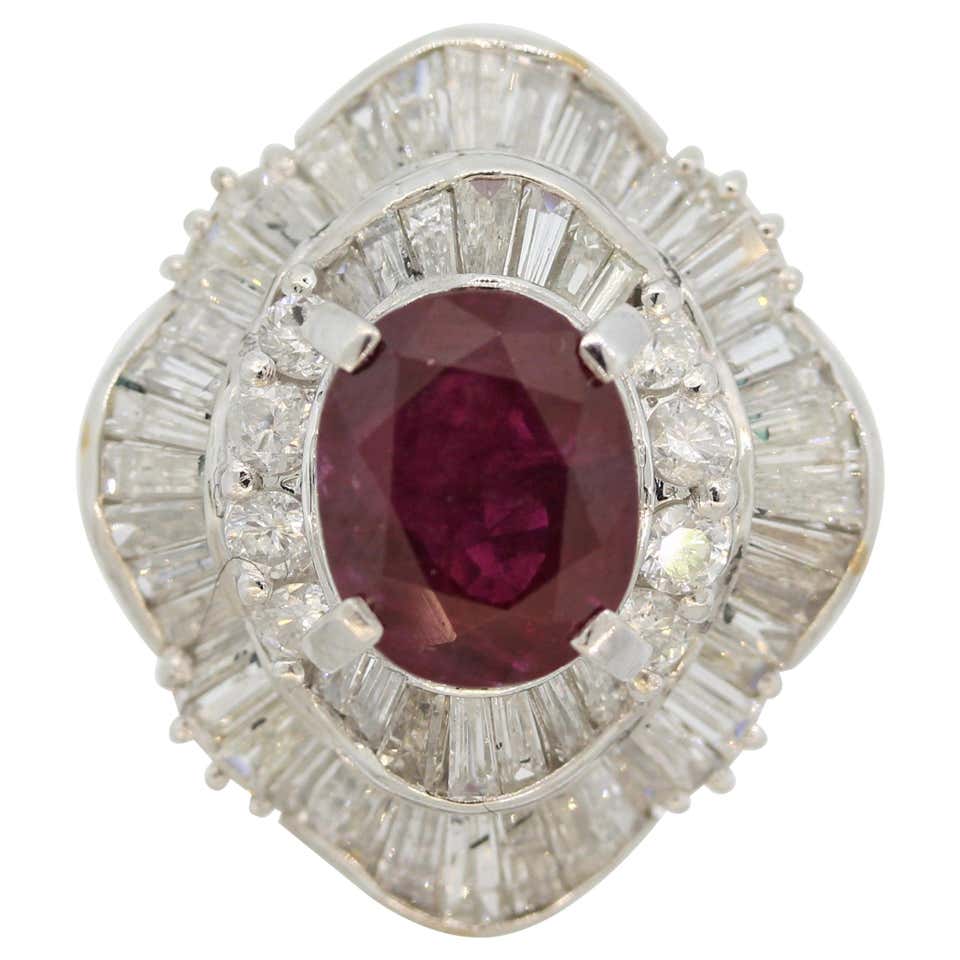 Graff Ruby and Diamond Cocktail Platinum Ring For Sale at 1stDibs