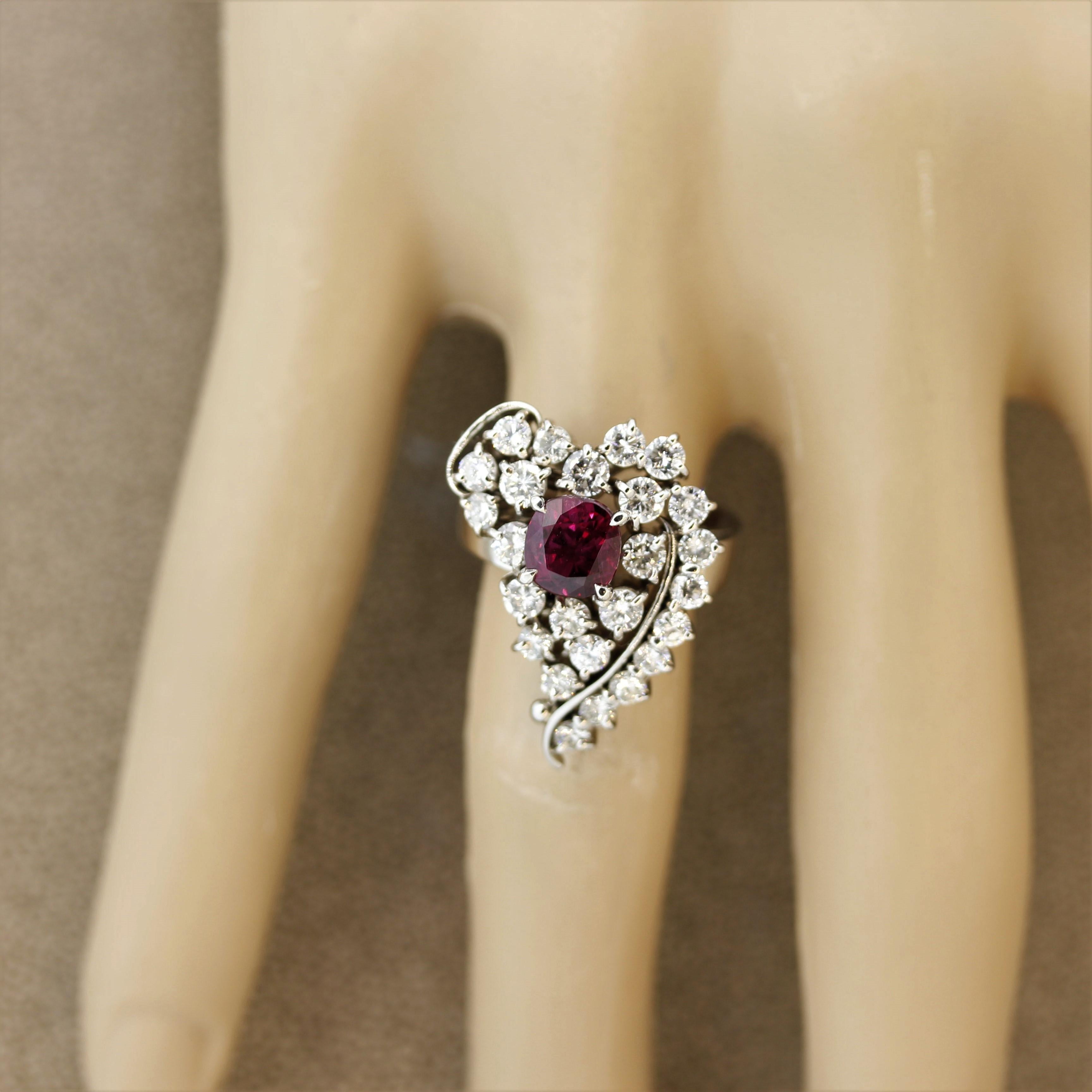 Ruby Diamond Platinum Heart Ring In New Condition For Sale In Beverly Hills, CA