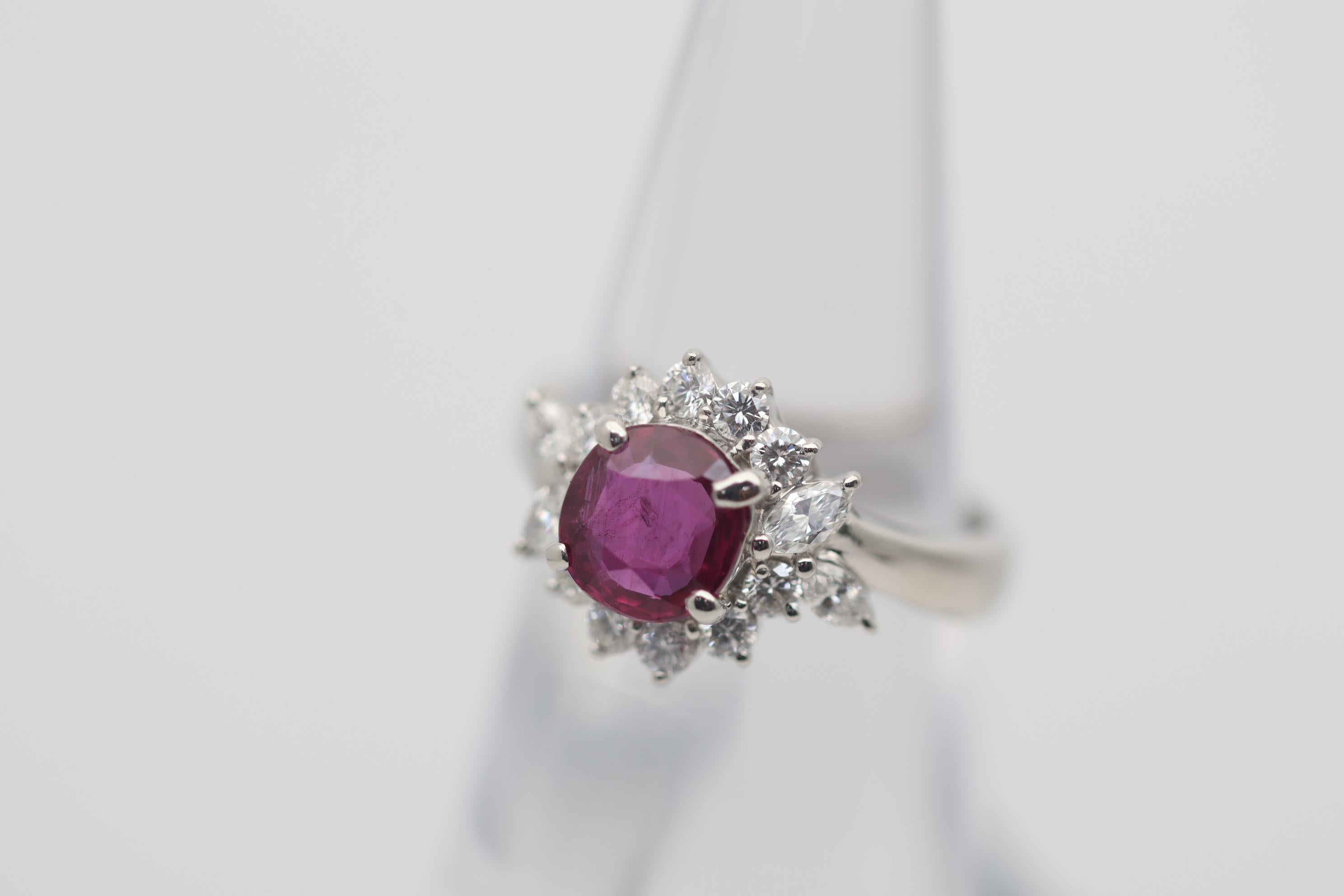 Ruby Diamond Platinum Ring In New Condition For Sale In Beverly Hills, CA