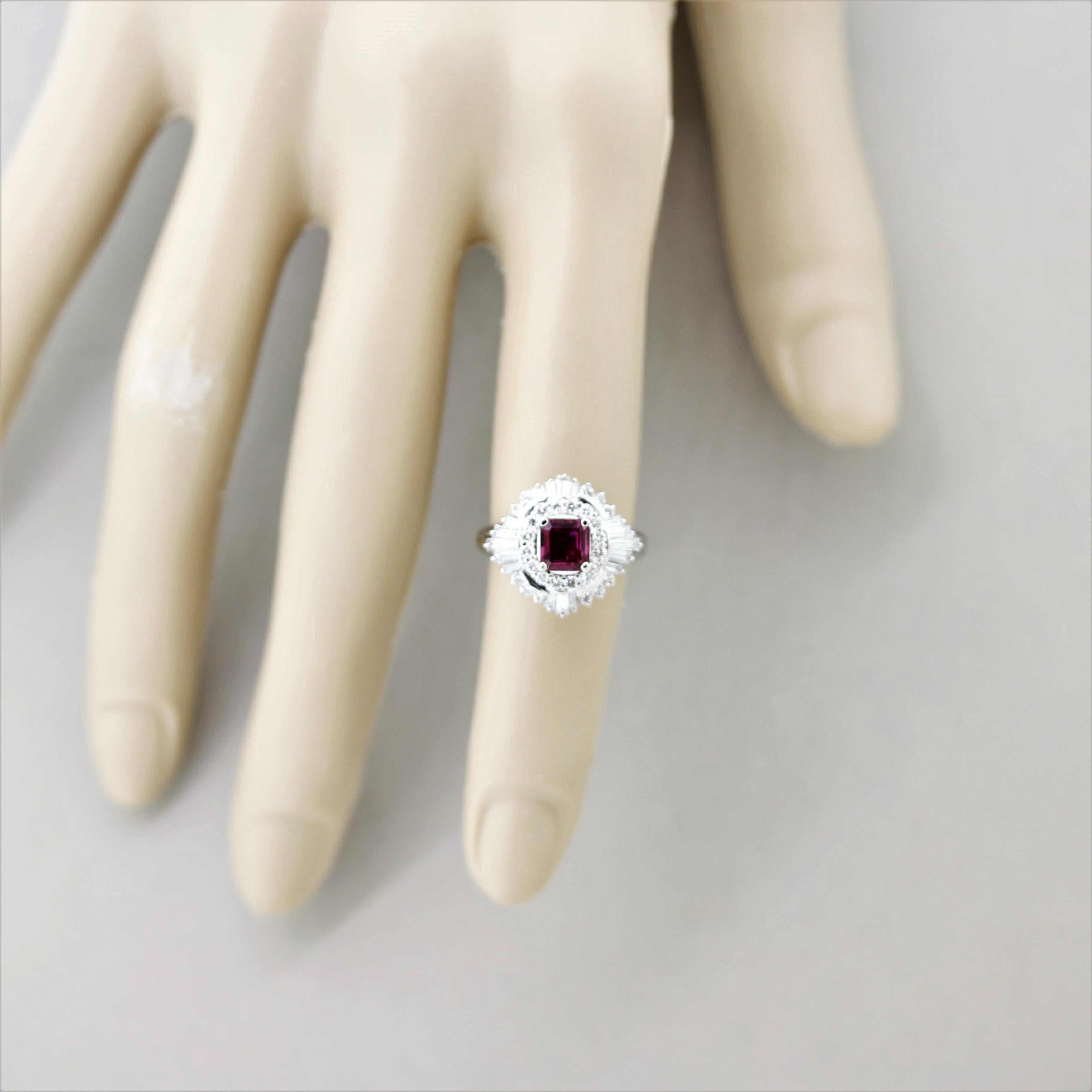 Anello in platino con diamante e rubino in vendita 4