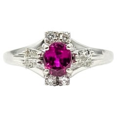 Bague en platine sertie de rubis et de diamants
