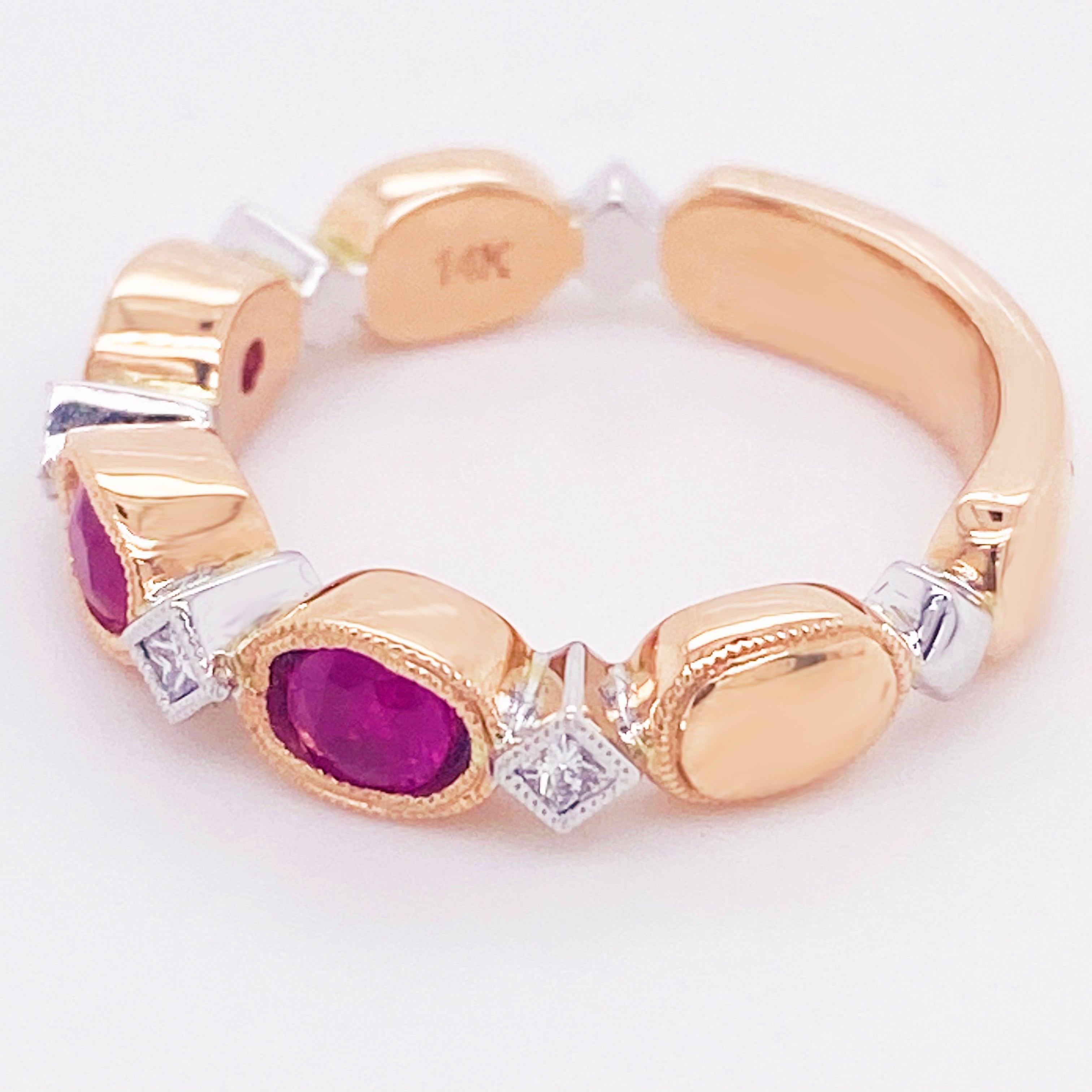 Im Angebot: Rubin-Rubin-Diamant-Ring, 14 Karat und Weißgold, stapelbar, ovaler Rubin-Ehering () 4