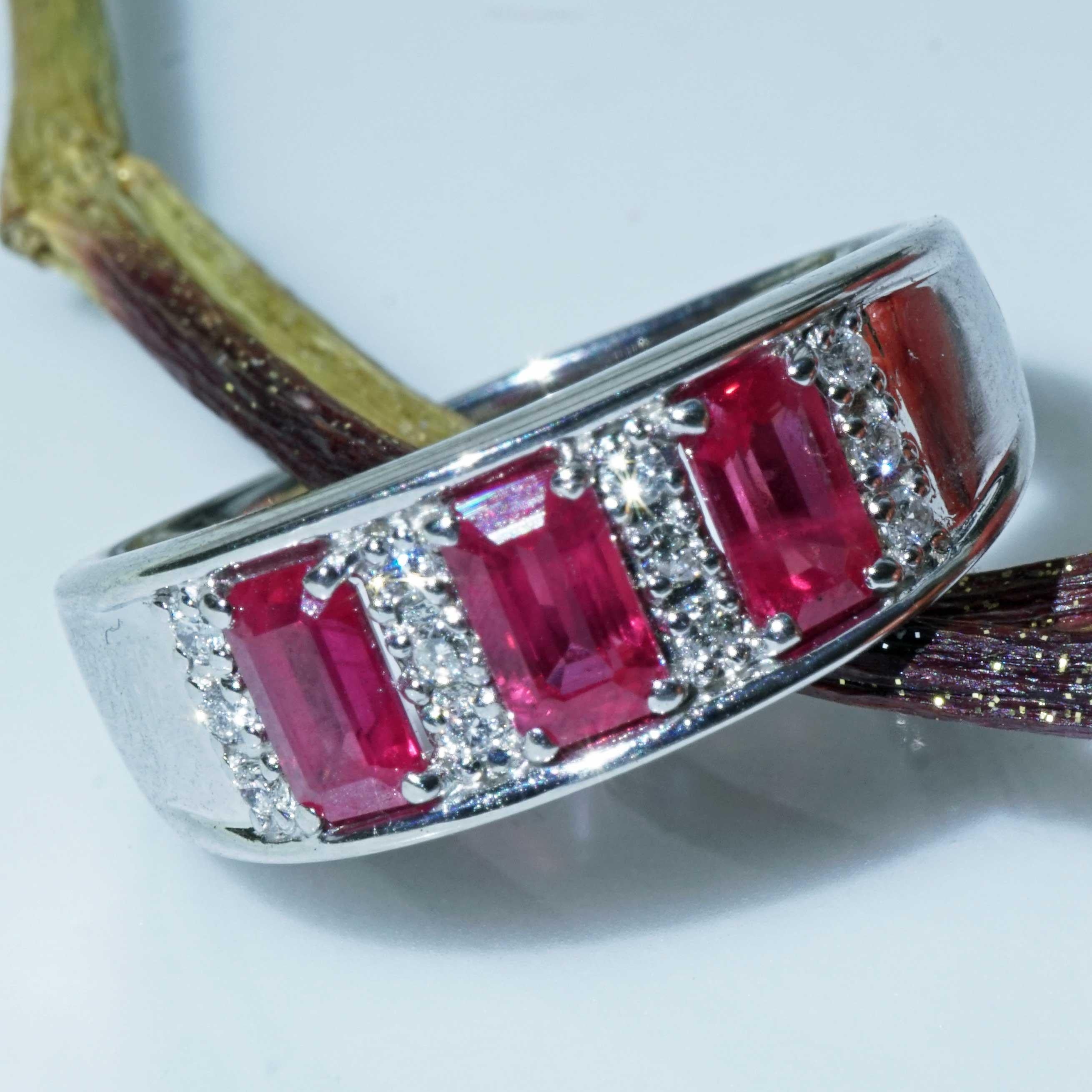 Anillo Diamante Rubí 900 Platino 1,16 0,10 ct en talla Esmeralda interesante magnifico en venta 4