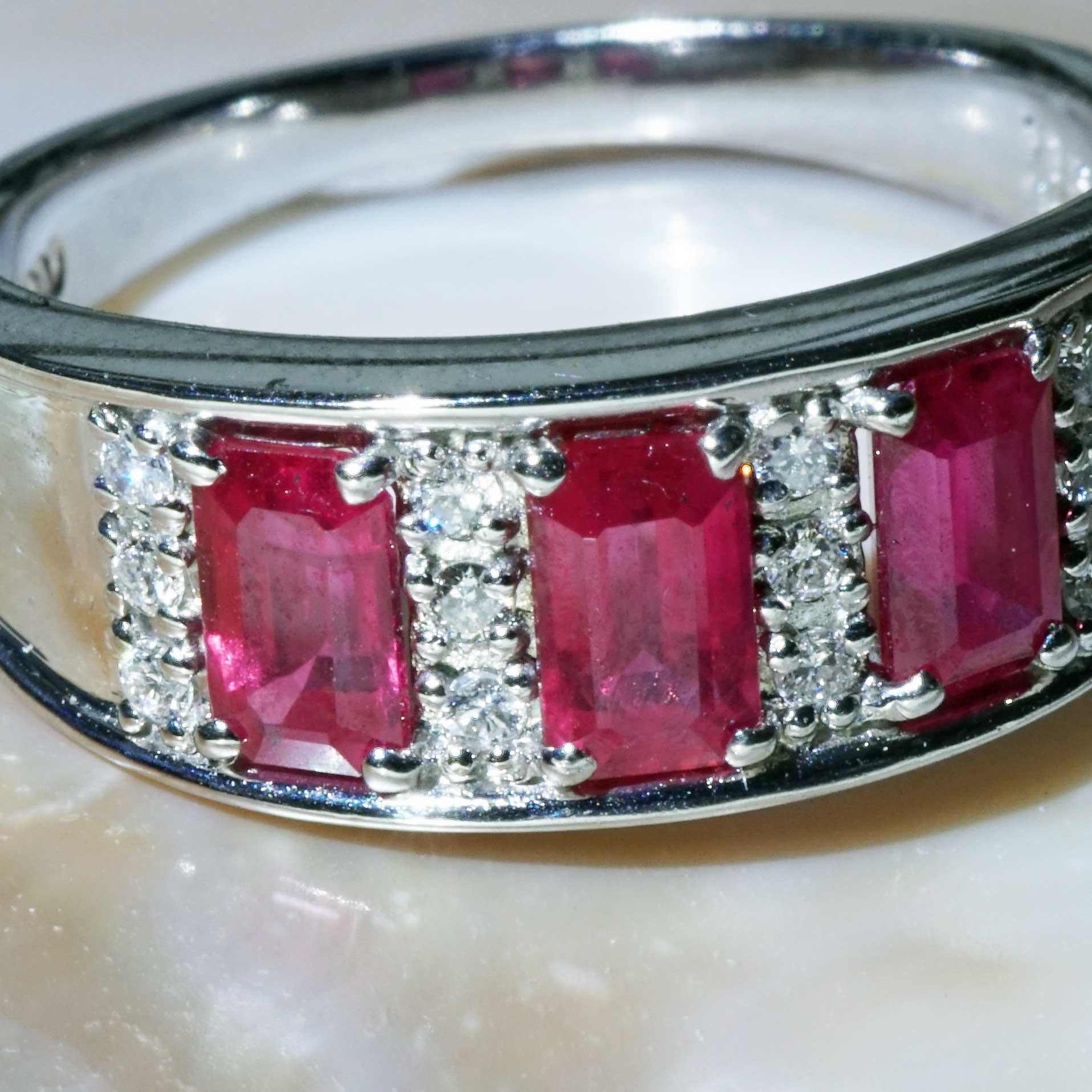 Anillo Diamante Rubí 900 Platino 1,16 0,10 ct en talla Esmeralda interesante magnifico en venta 8