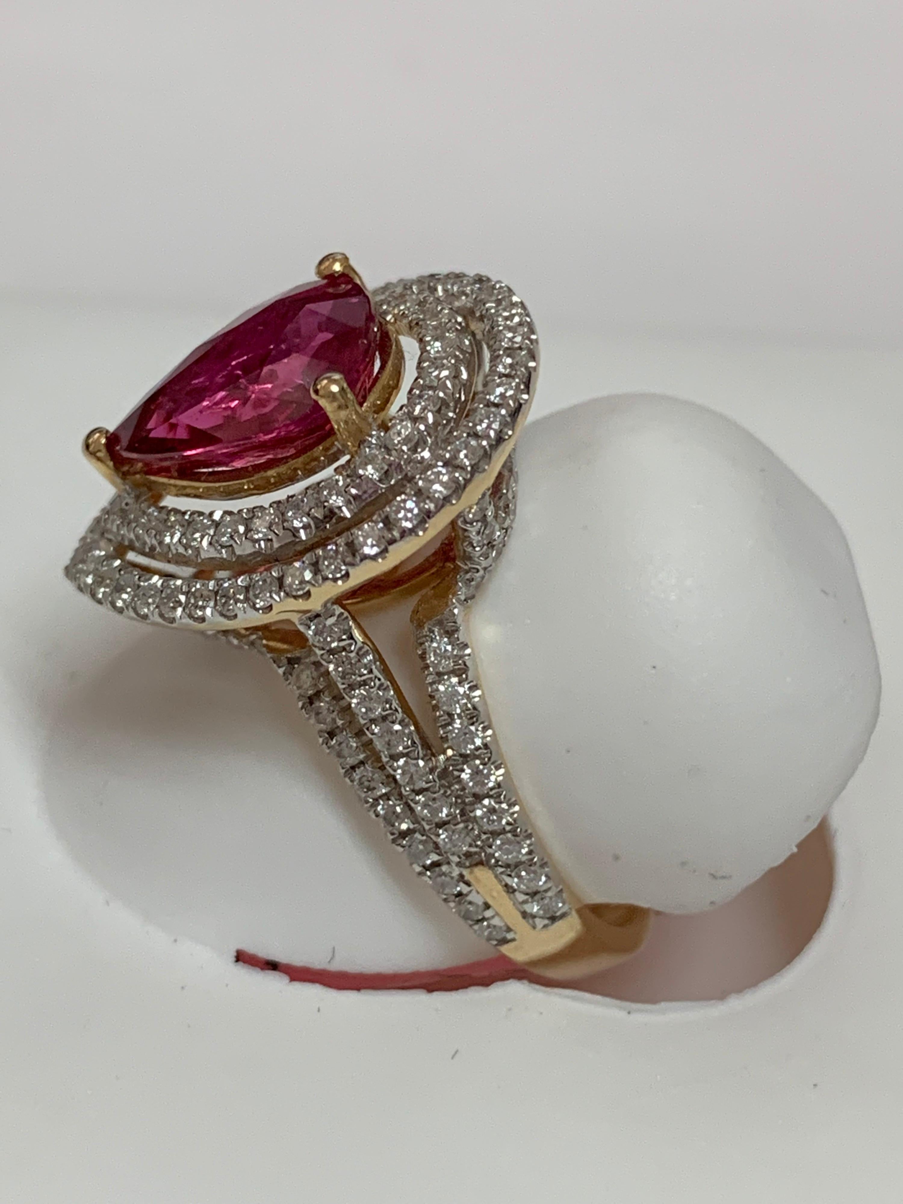Contemporaneo Anello con diamante in rubino in vendita