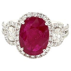 Ruby 
Diamond Ring in 18 Karat White Gold