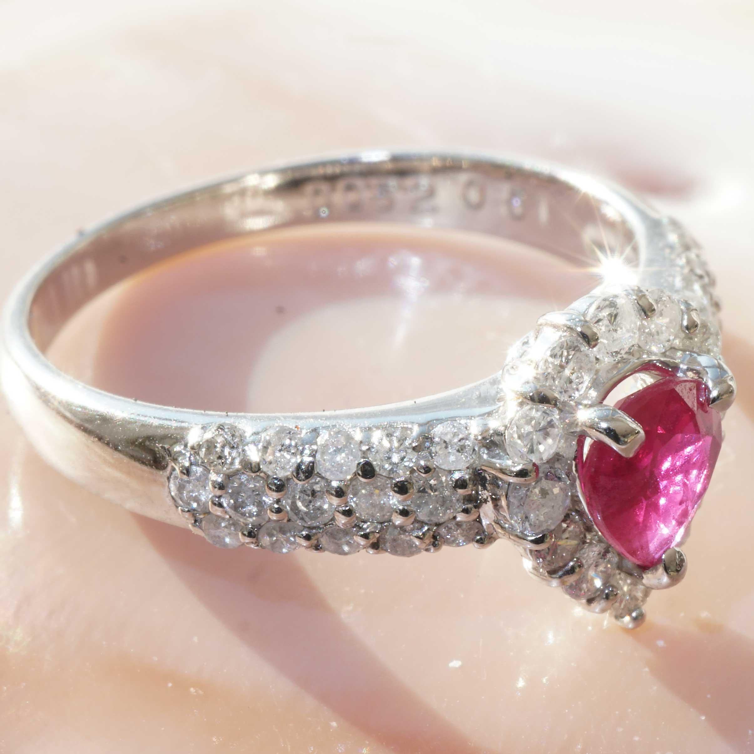 Platinring mit Rubin, Diamant 0,51 0,52 ct AAA Qualität sooo fein, ein Symbol der Liebe im Angebot 13