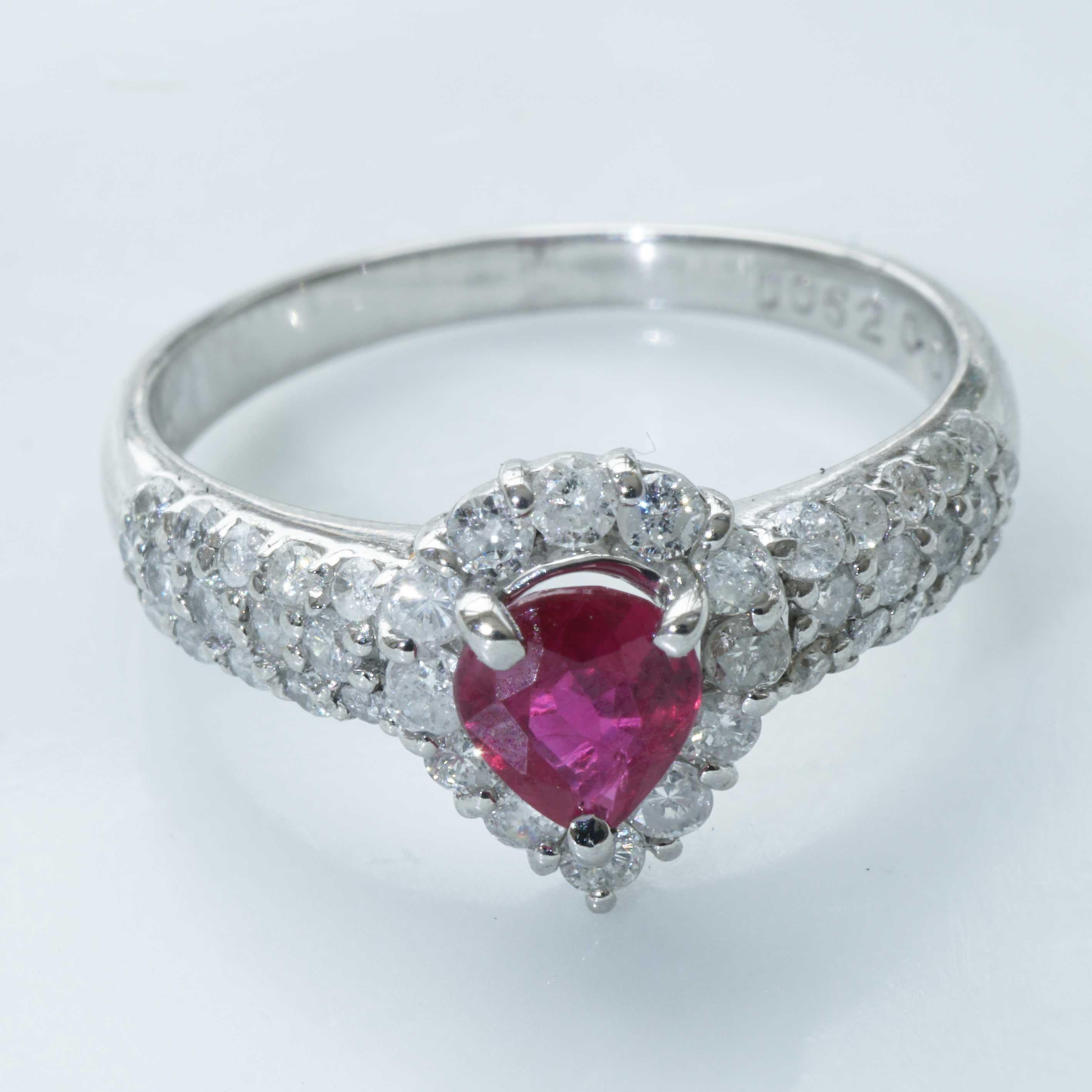 Platinring mit Rubin, Diamant 0,51 0,52 ct AAA Qualität sooo fein, ein Symbol der Liebe im Angebot 1