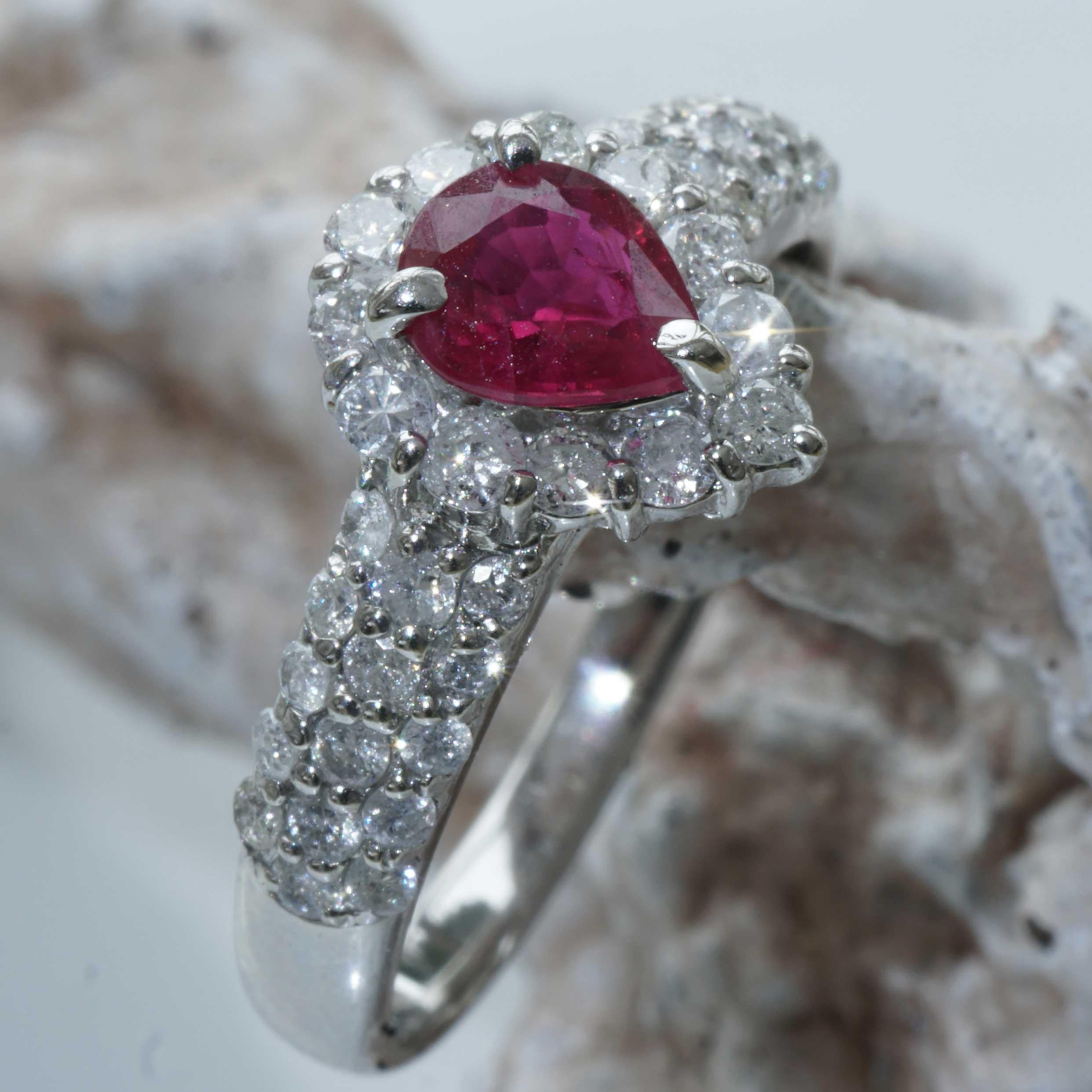 Platinring mit Rubin, Diamant 0,51 0,52 ct AAA Qualität sooo fein, ein Symbol der Liebe im Angebot 3