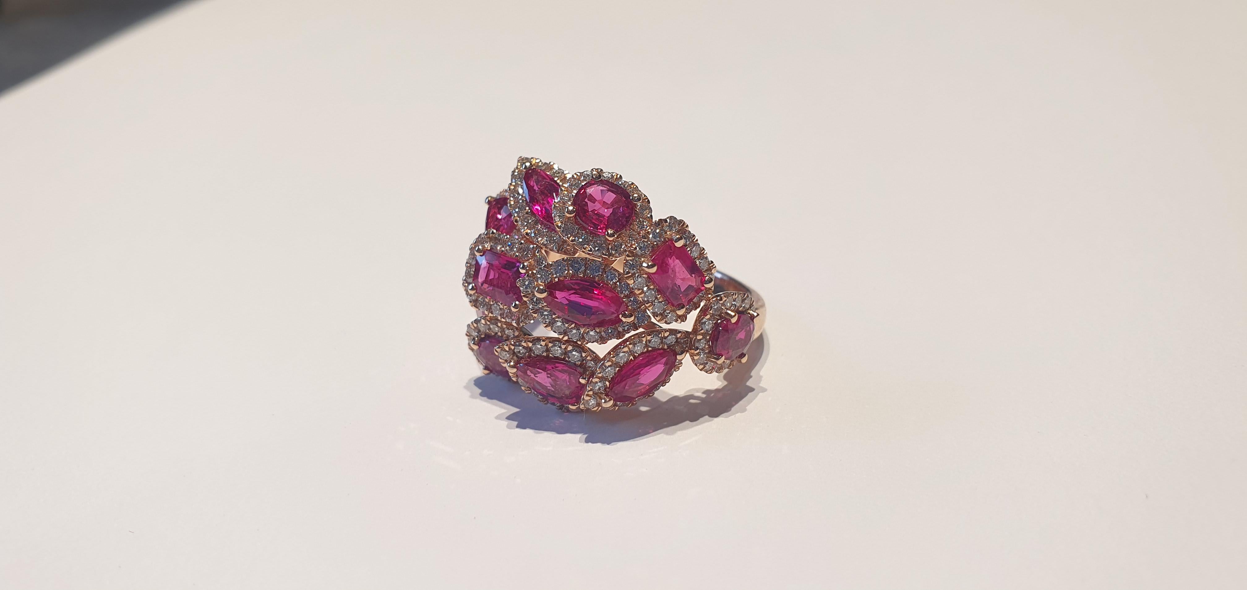 Ruby & Diamond Ring Studded in 18K Rose Gold In New Condition For Sale In Jaipur, Rajasthan