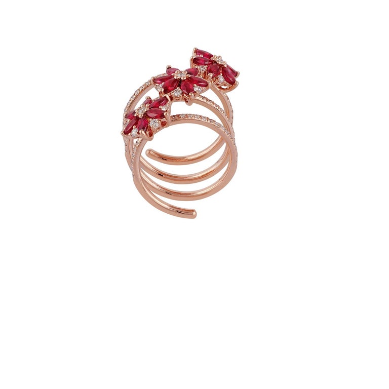 Ruby Diamond Ring Studded in 18 Karat Rose Gold For Sale at 1stDibs