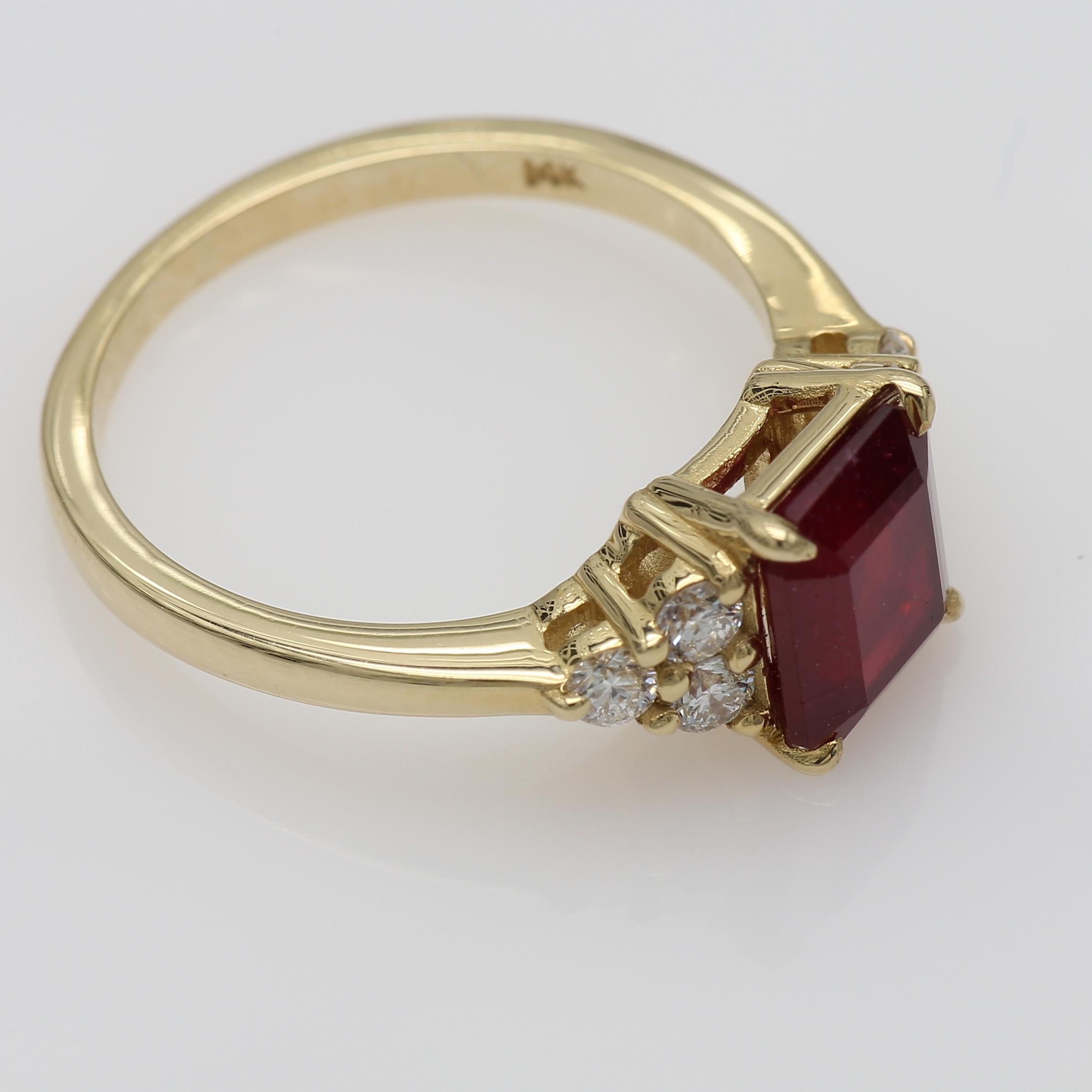 Asscher Cut Ruby Diamond Ring Total Carat Weight 2.47 Carat in 14 K Yellow Gold