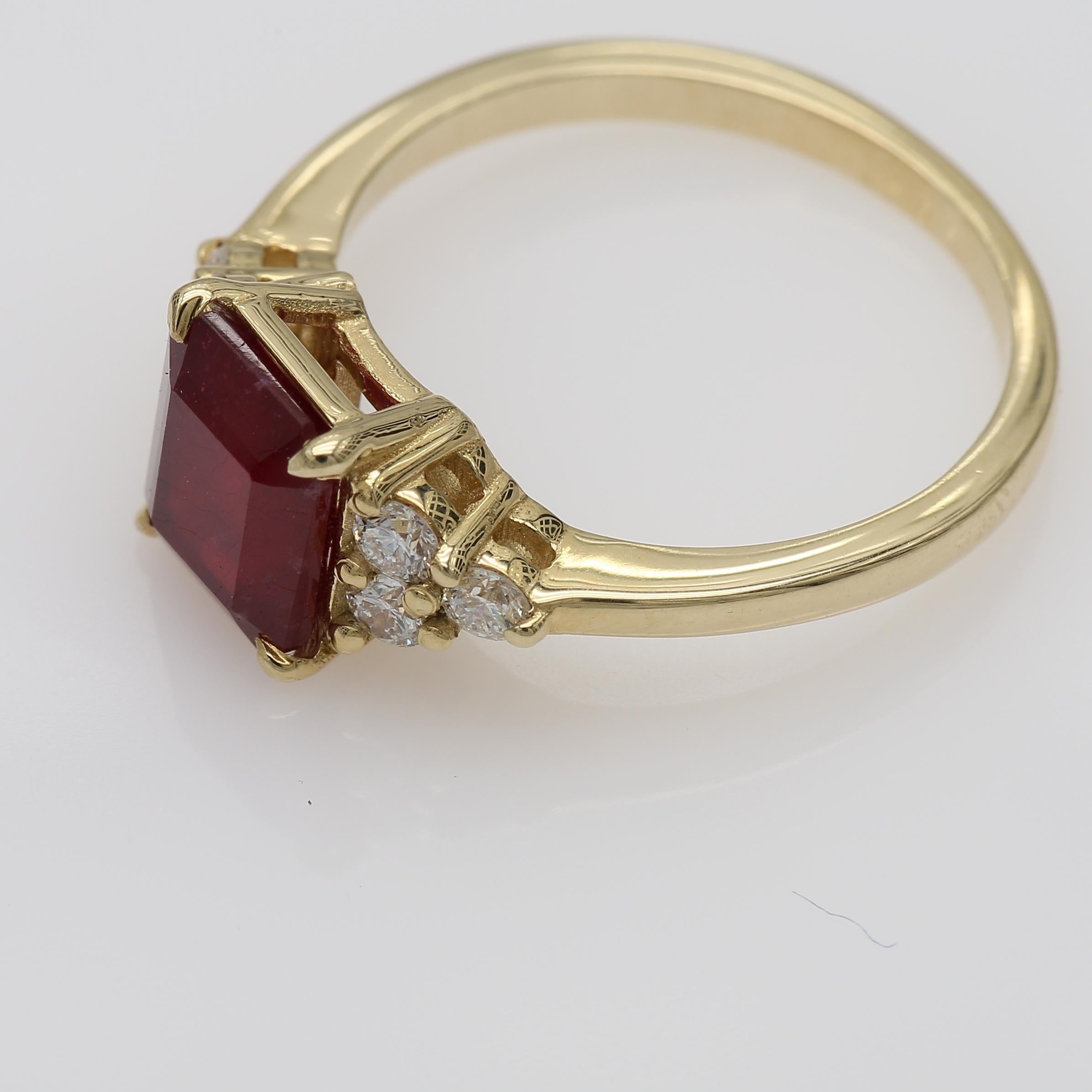 Ruby Diamond Ring Total Carat Weight 2.47 Carat in 14 K Yellow Gold In New Condition For Sale In Ramat Gan, IL