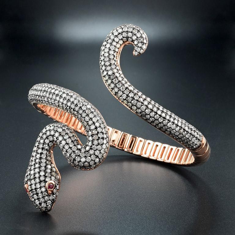 Taille ronde Bracelet Rubis Diamant Serpent Or Rose Bracelet Manchette en vente