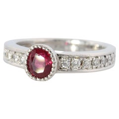 Anillo solitario de diamante rubí. Anillo de eternidad de platino PT900 con diamante y rubí auténtico.