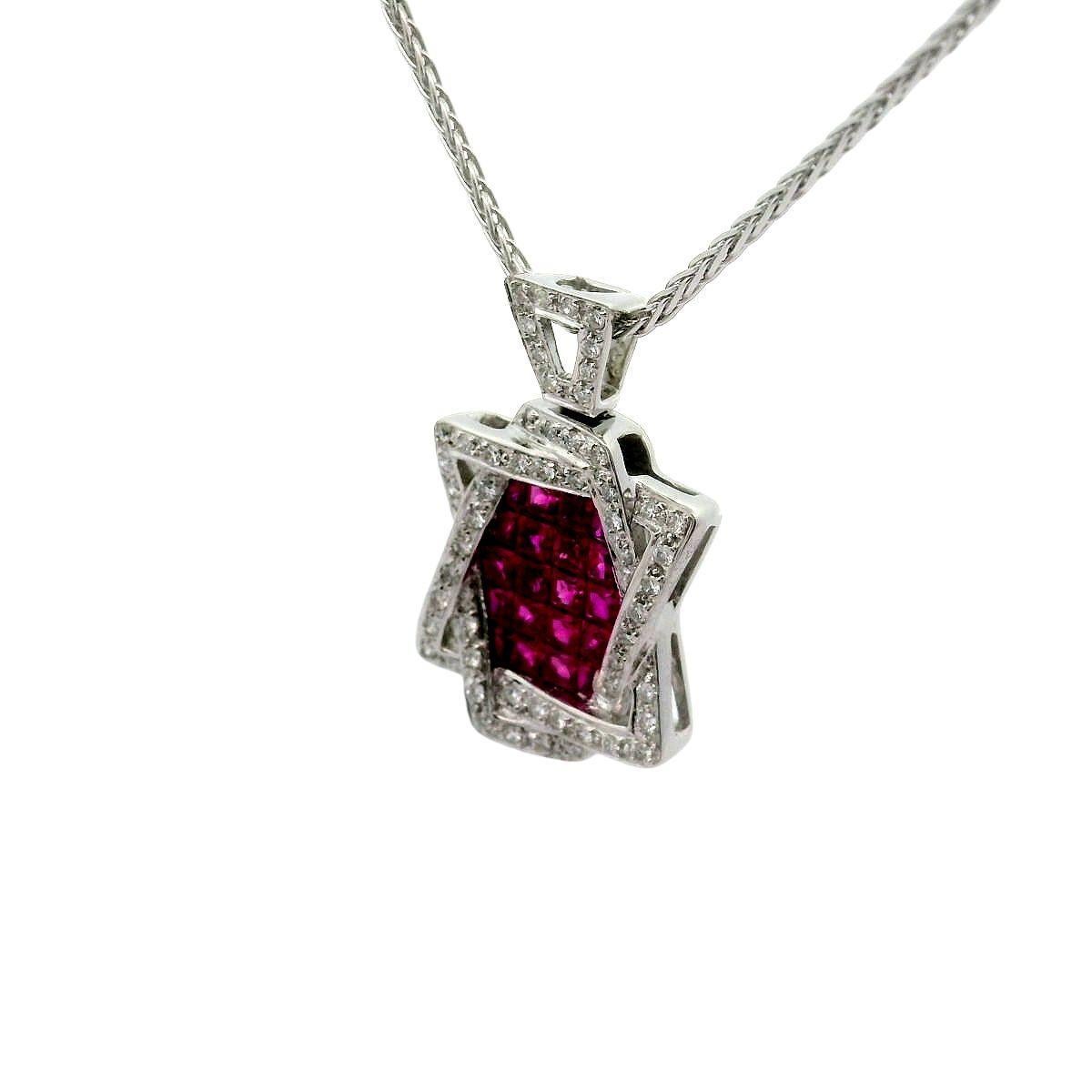 Contemporaneo Ciondolo con rubino e diamante Stella di David in oro bianco 18 ct. in vendita