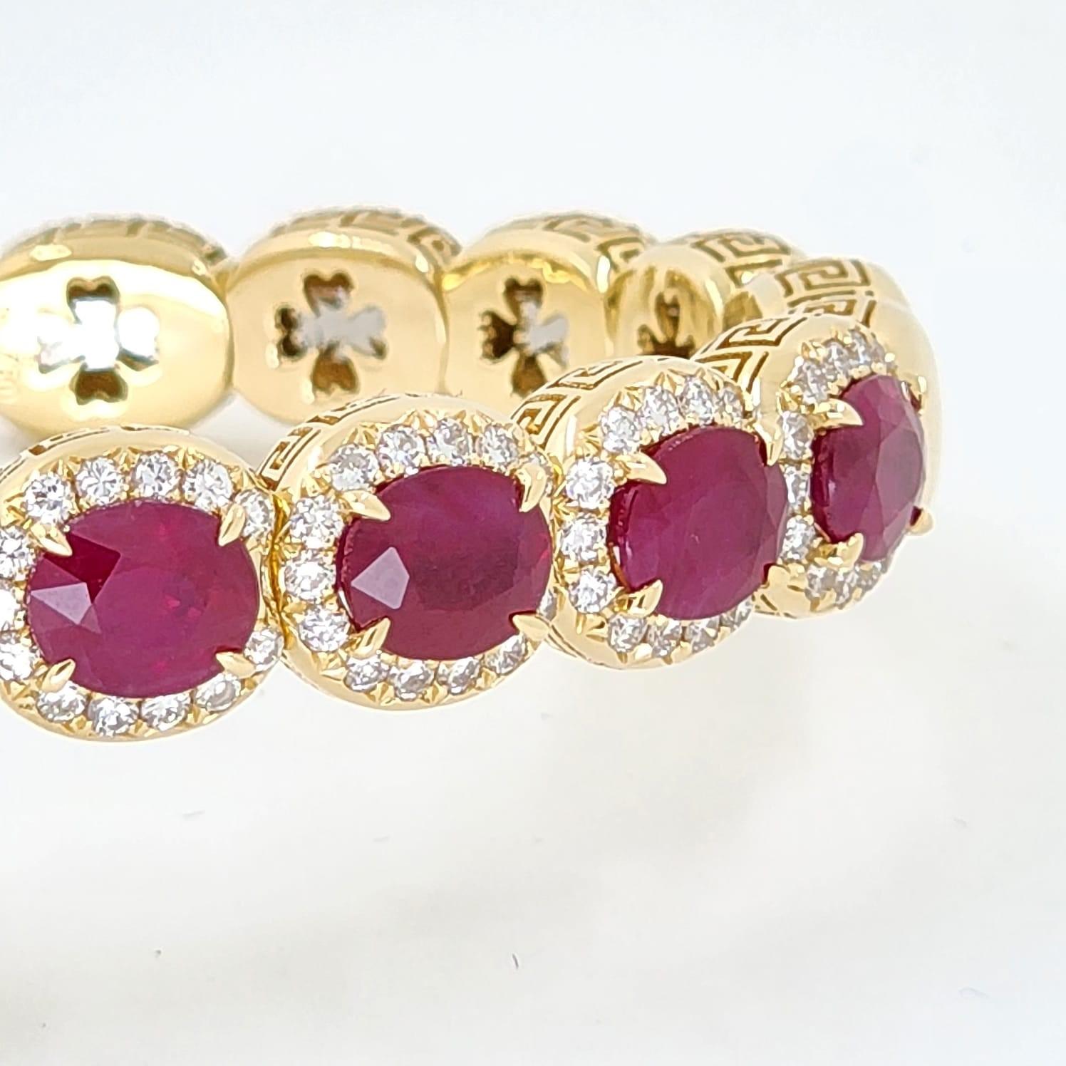 Contemporary Vintage 7.55 Carat Ruby Diamond Open Cuff Bangle Bracelet in 18K Yellow Gold For Sale