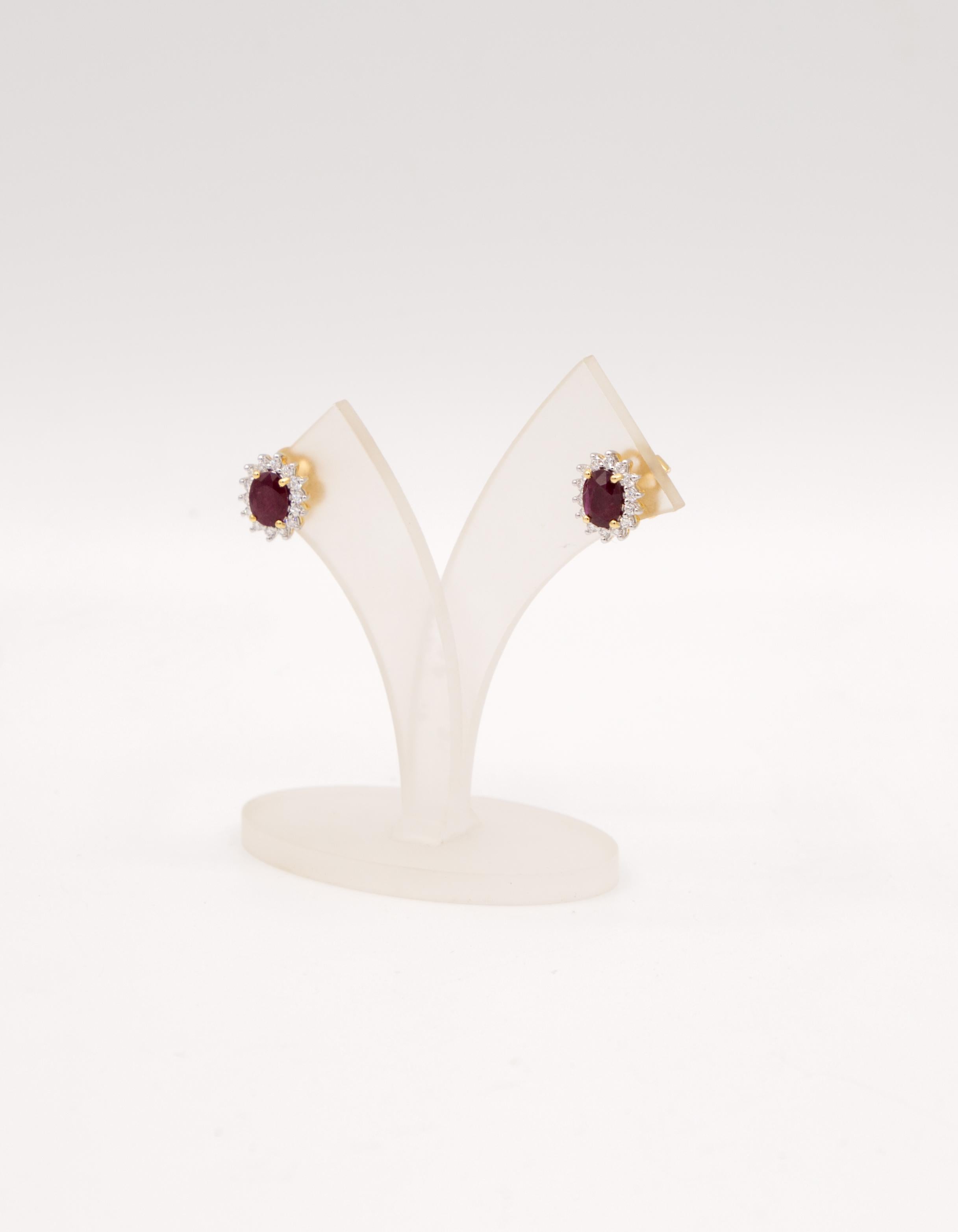 Orecchino con diamante e rubino 18 K. in vendita 1